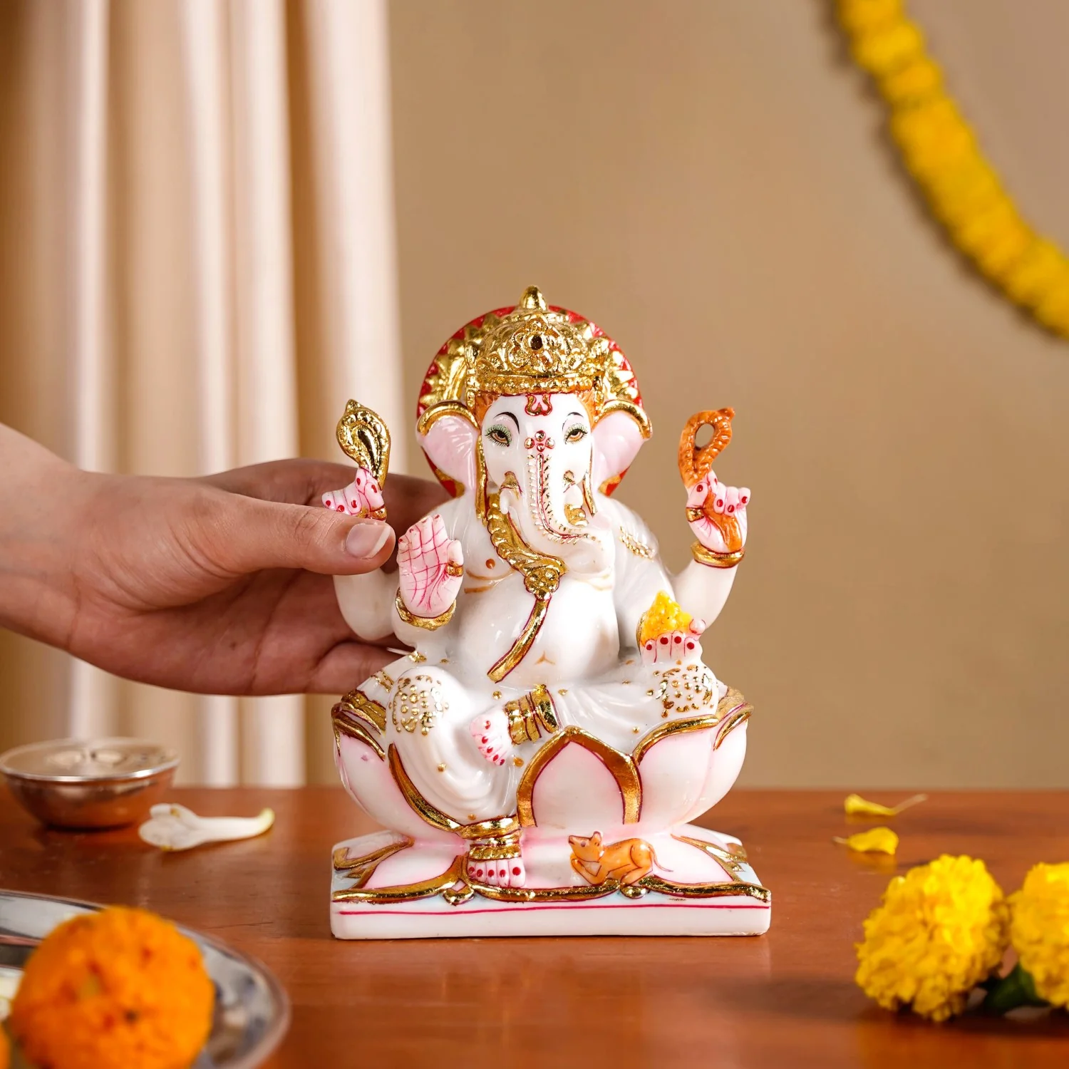 Lord Ganesha On Lotus Idol 17x12cm - Image 2