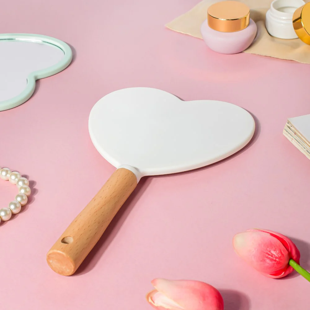 Love Heart Hand Mirror White - Image 6