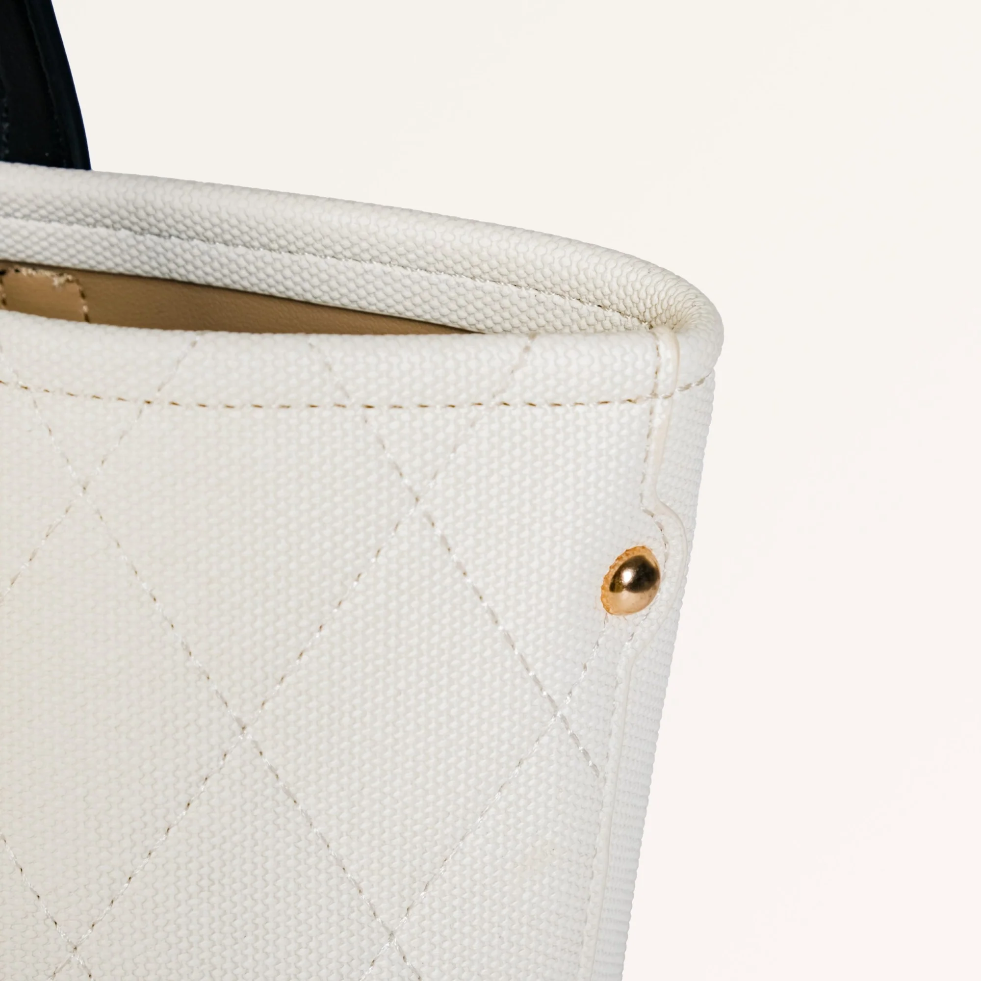 Luma Classic Tote Bag - Image 11