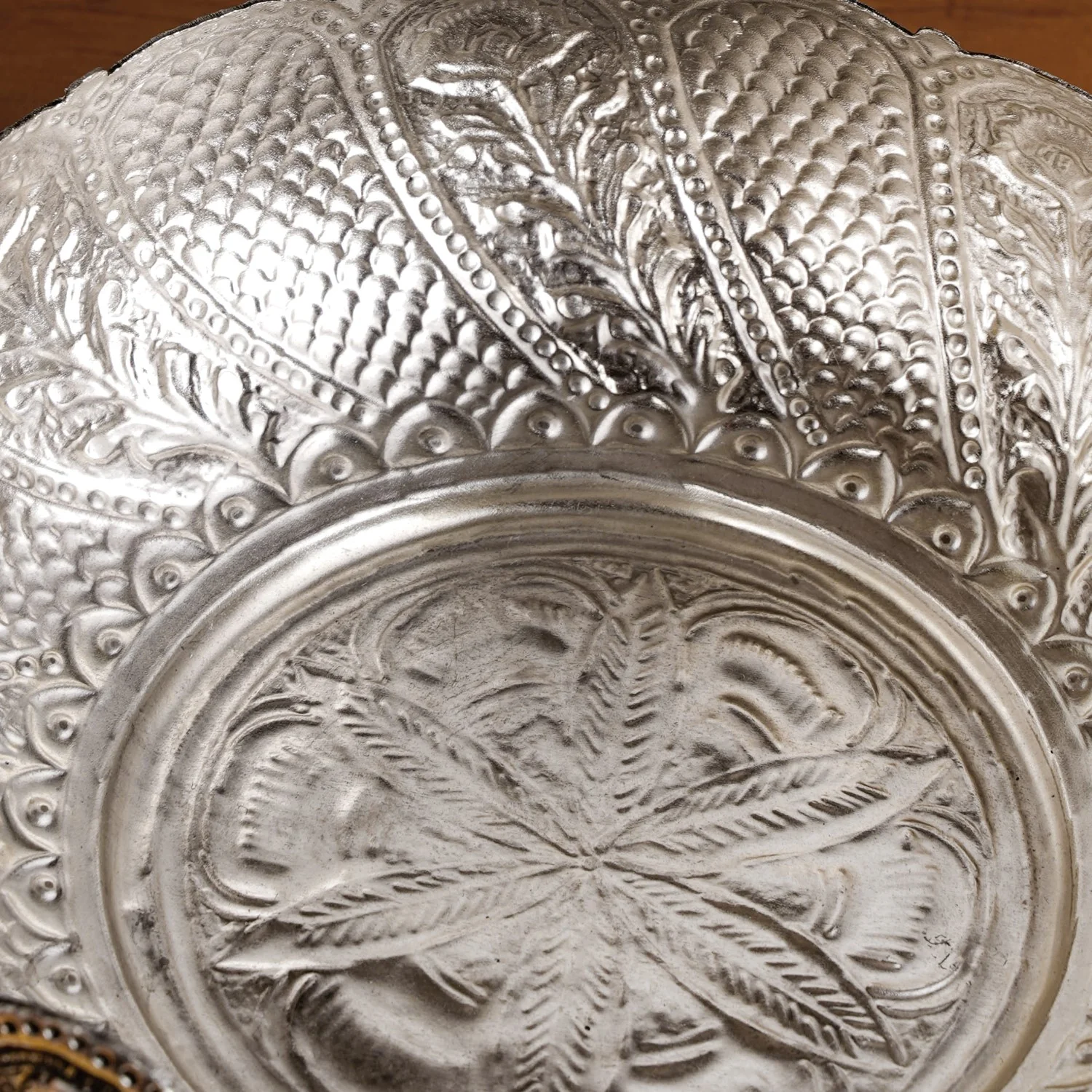 Lustre Brass Urli With Pure Silver Coating 18cm - Image 8
