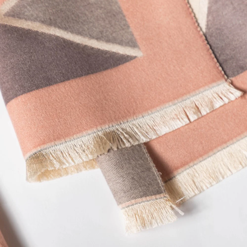 Luxe Cashmere Blend Winter Scarf - Image 4