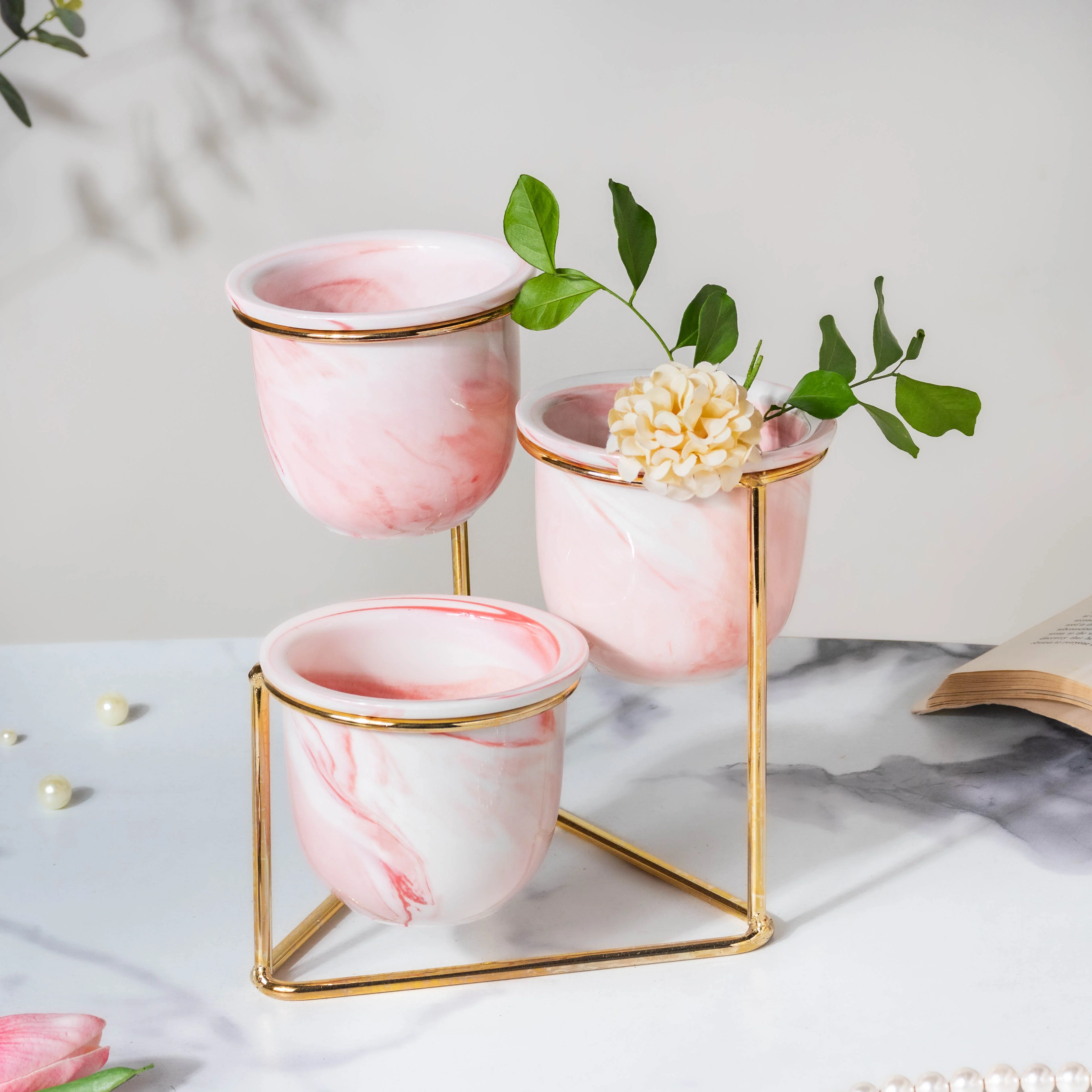 Luxe Ceramic Planter Set of 3 With Stand Pink - Image 3