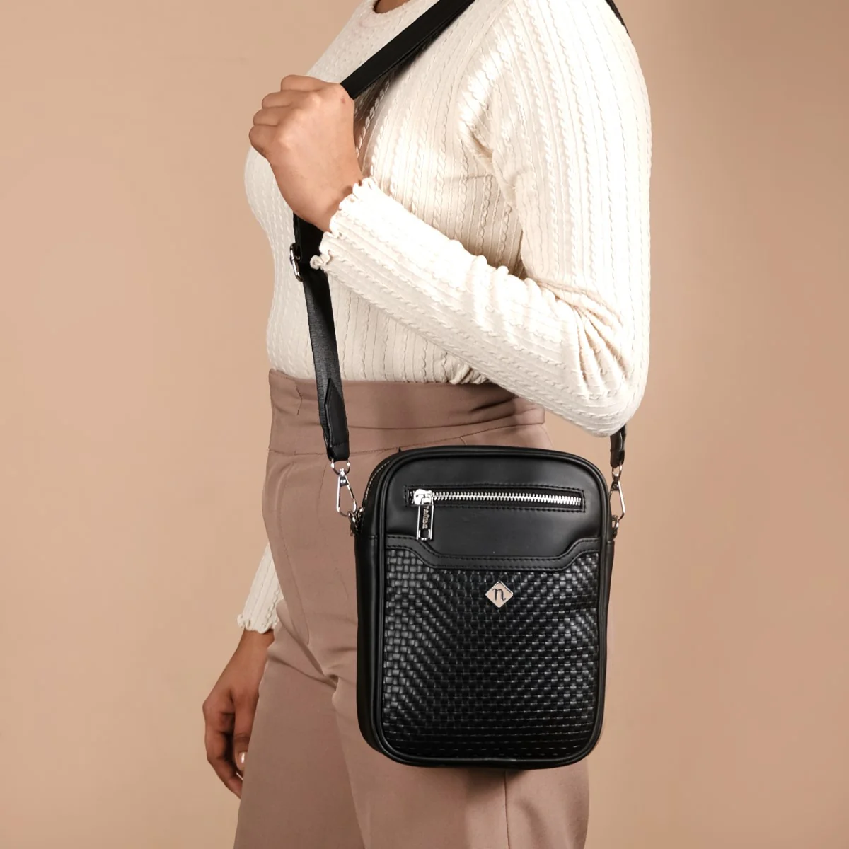 Luxe Crossbody Belt Bag Black - Image 2