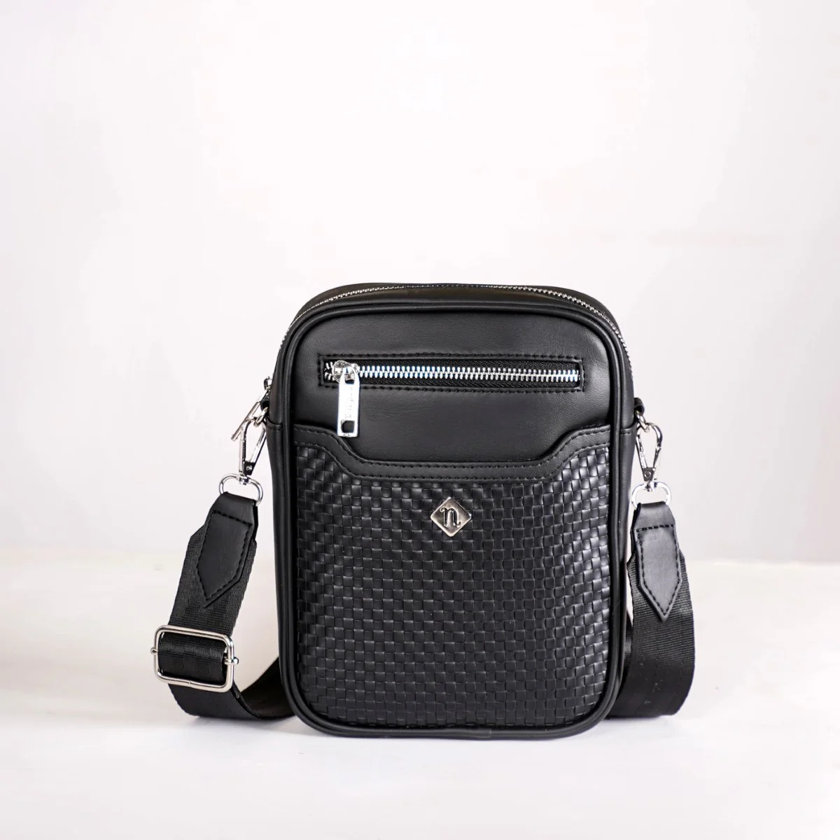 Luxe Crossbody Belt Bag Black - Image 3