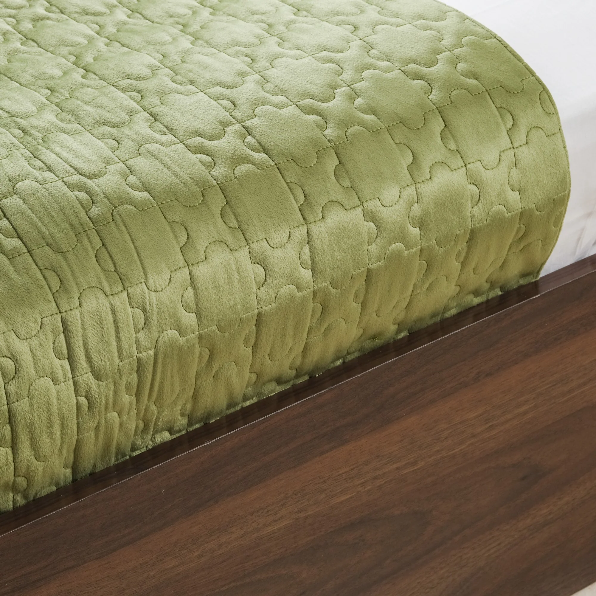 Luxe Cushion Cover & Runner Set Of 3 Green - Image 5