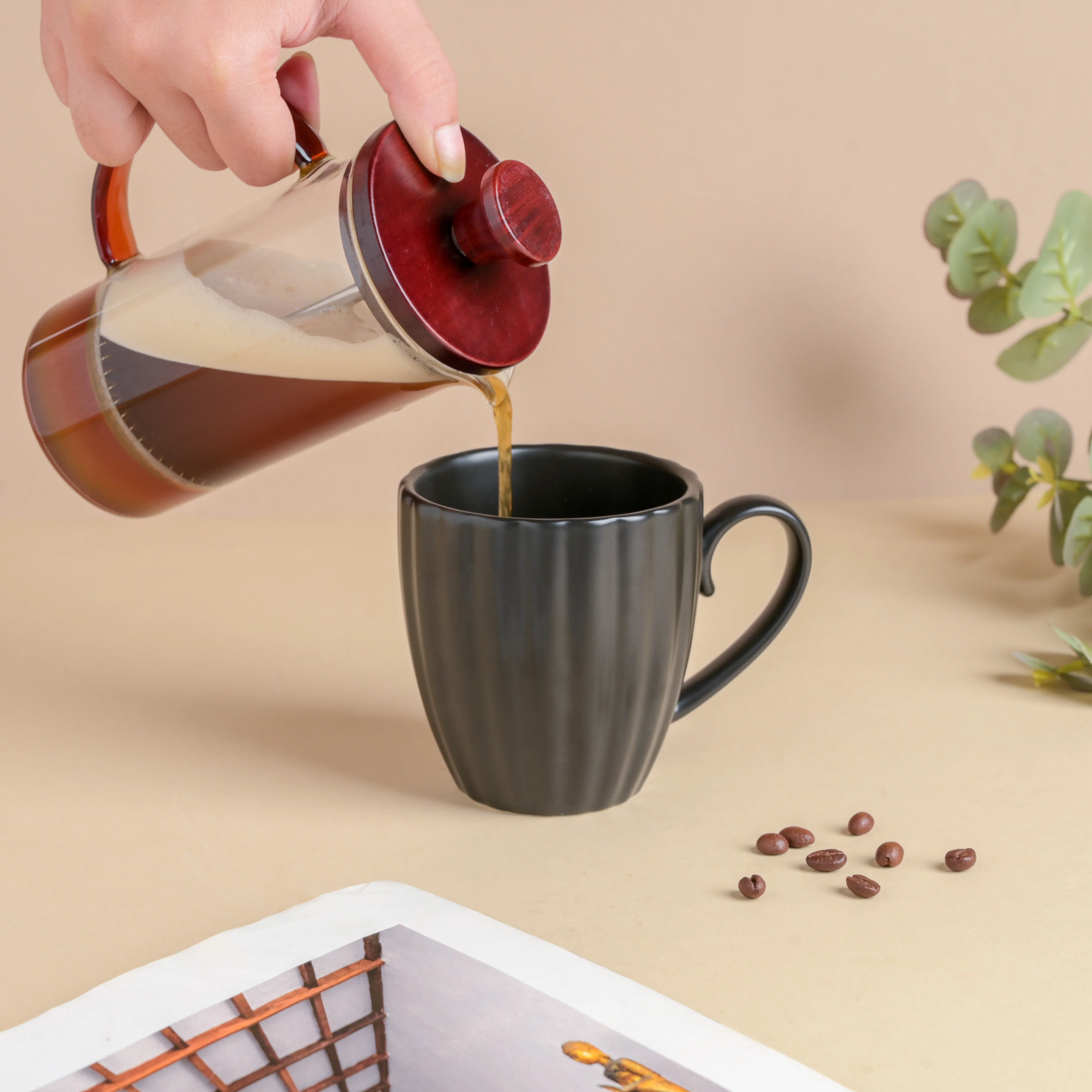 Luxe Ribbed Black Coffee Mug 250 ml - Image 2