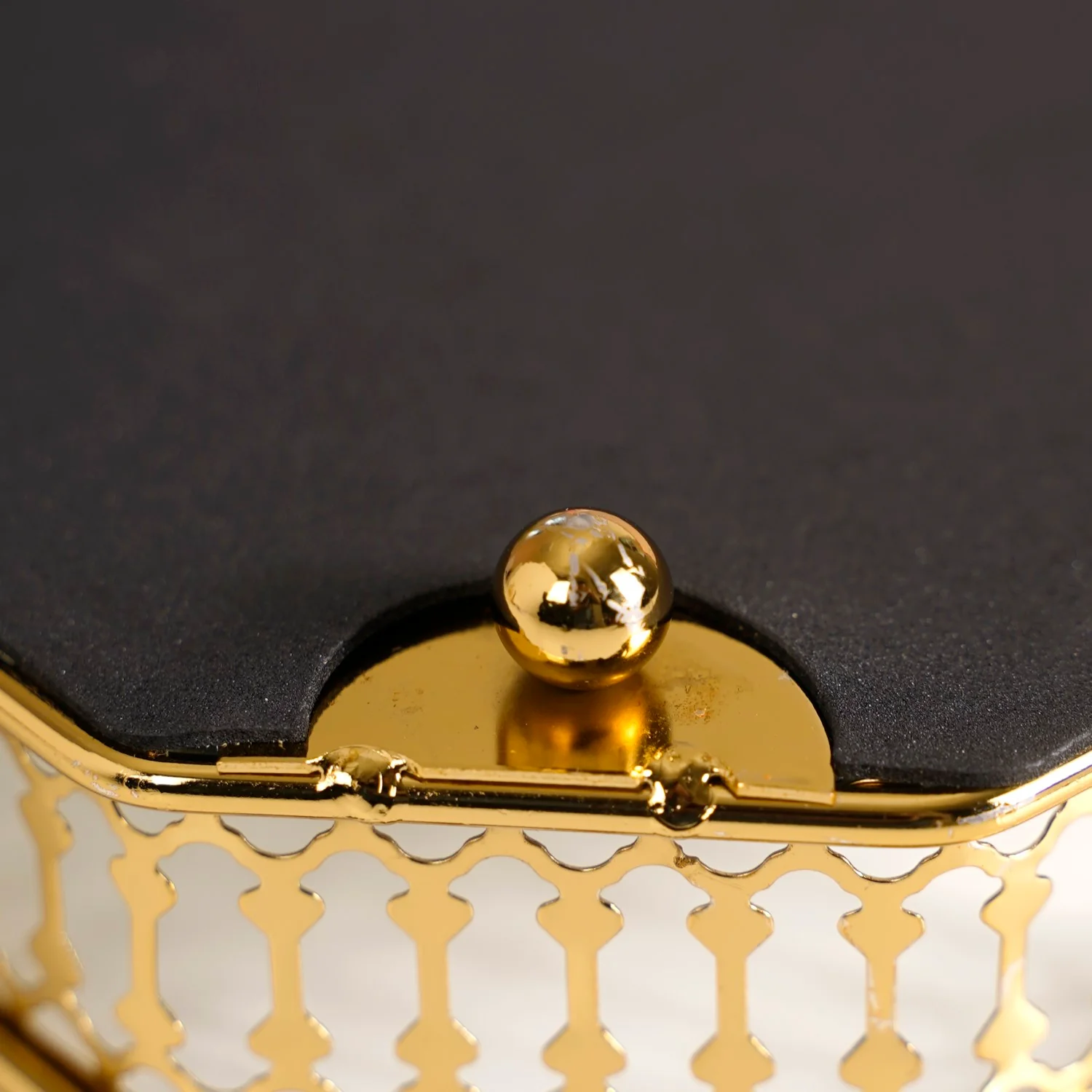 Luxurious Large Decorative Metal Tray - Image 9