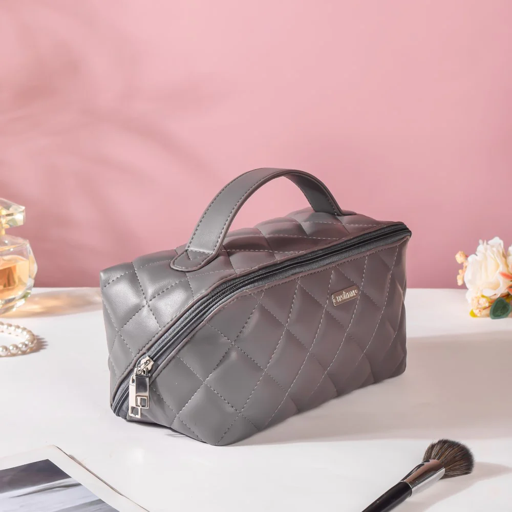 Makeup Pouch Large Capacity Quilted Grey - Image 7
