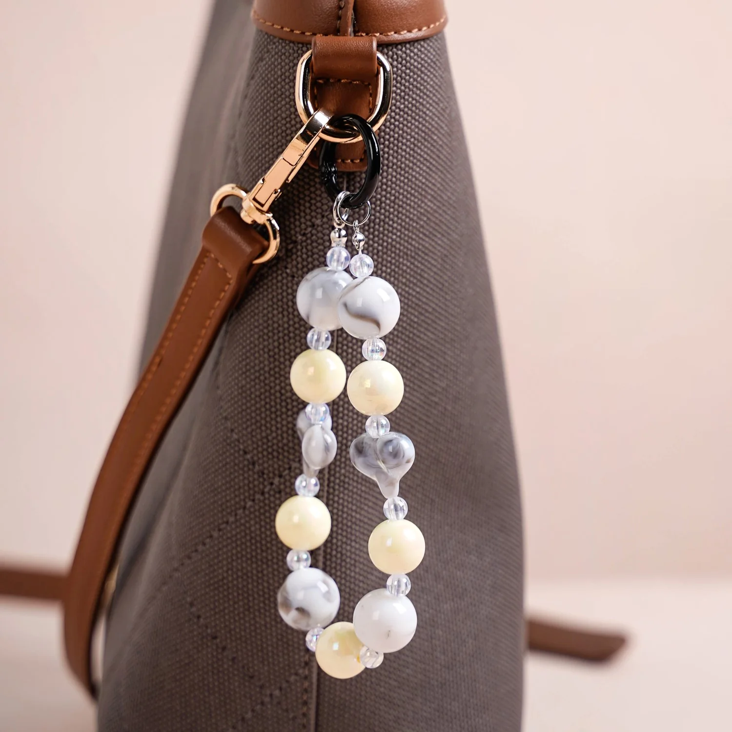 Marble Design Beaded Charms Keychain - Image 7