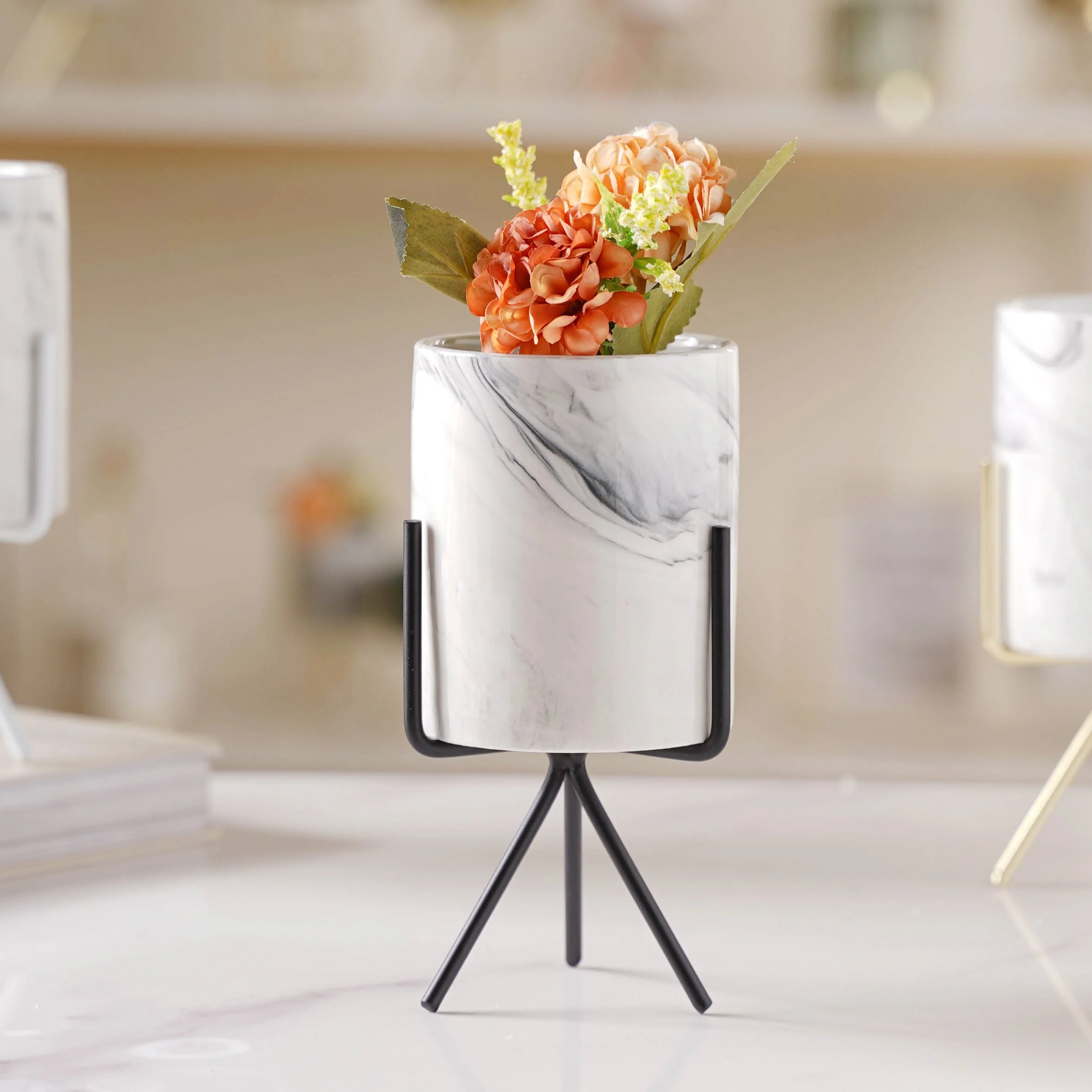 Marble Effect Plant Grower - Image 12