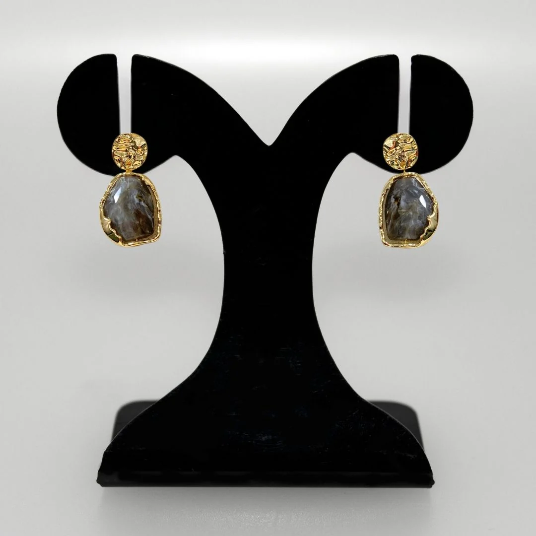 Marble Veil Dangle Earrings Grey - Image 6