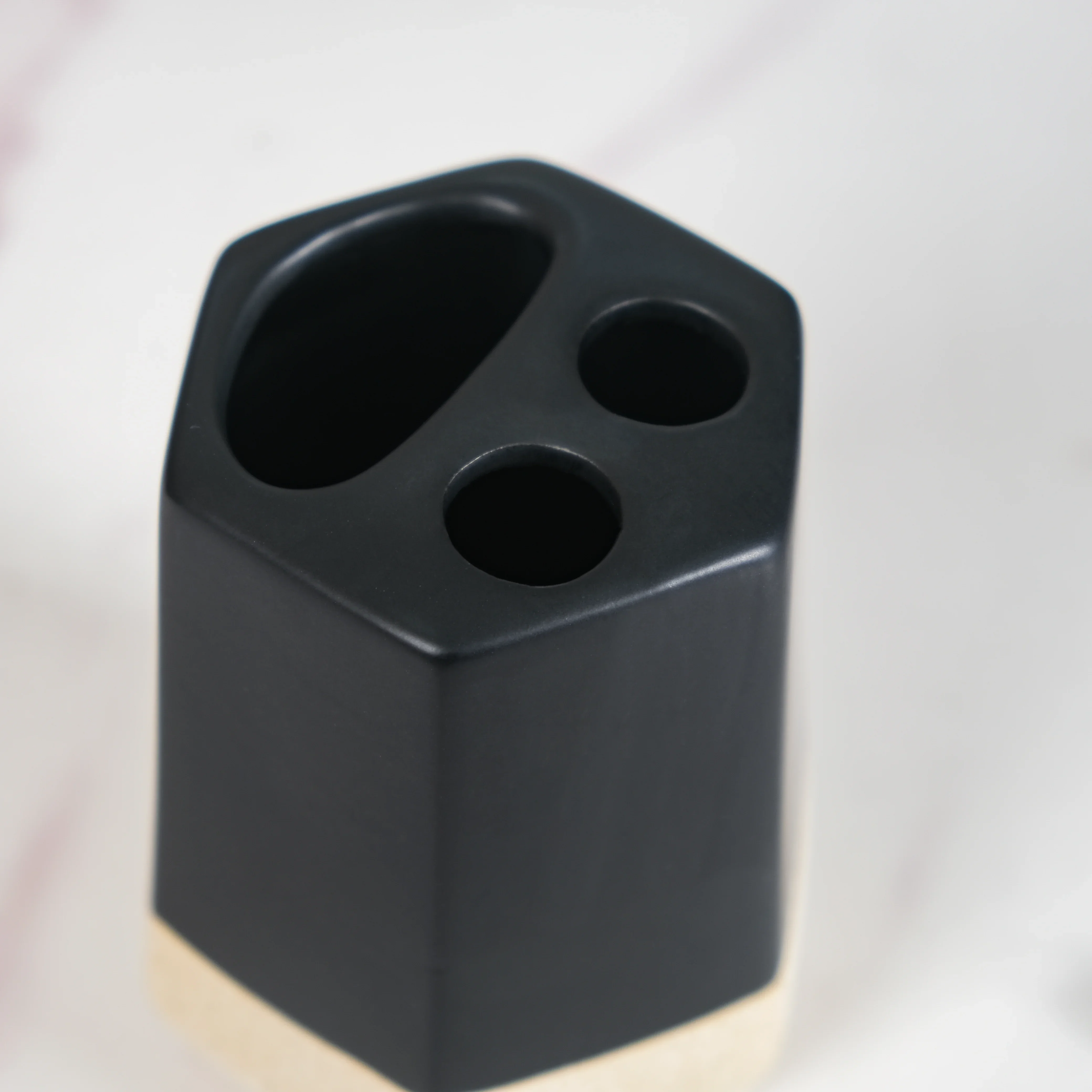 Matte Black Ceramic Bathroom Set Of 3 Dip Glazed - Image 13
