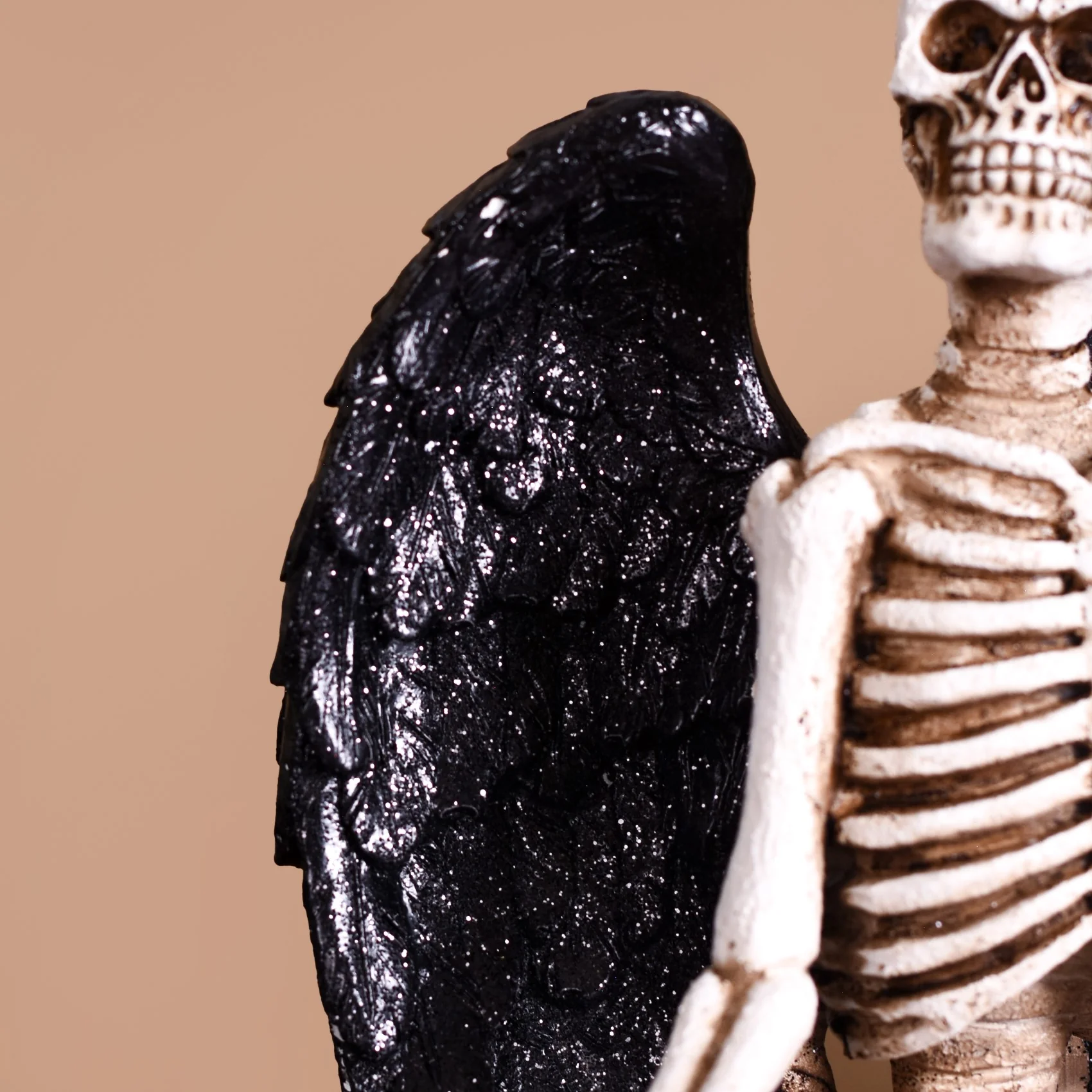 Meditating Fallen Angel Skeleton Showpiece - Image 10