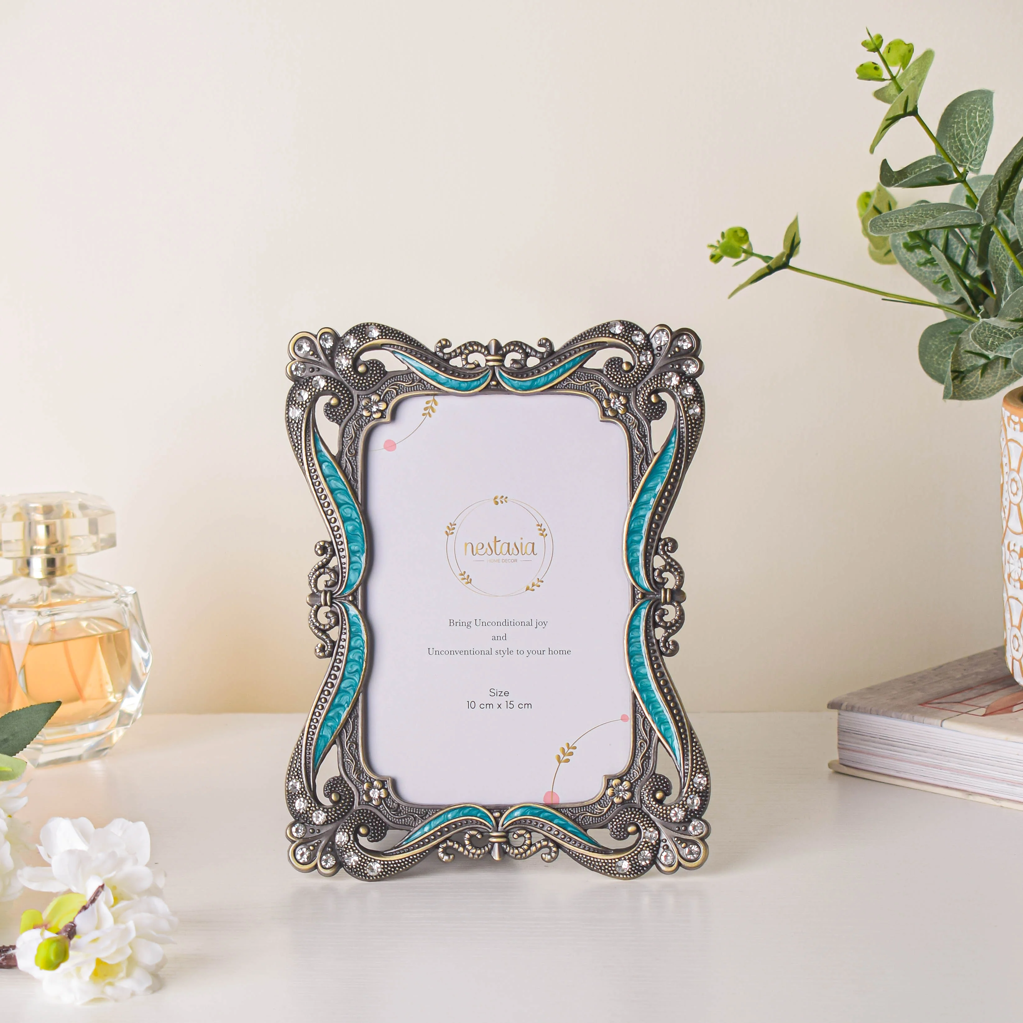 Memorabilia Photo Frame Medium - Image 4