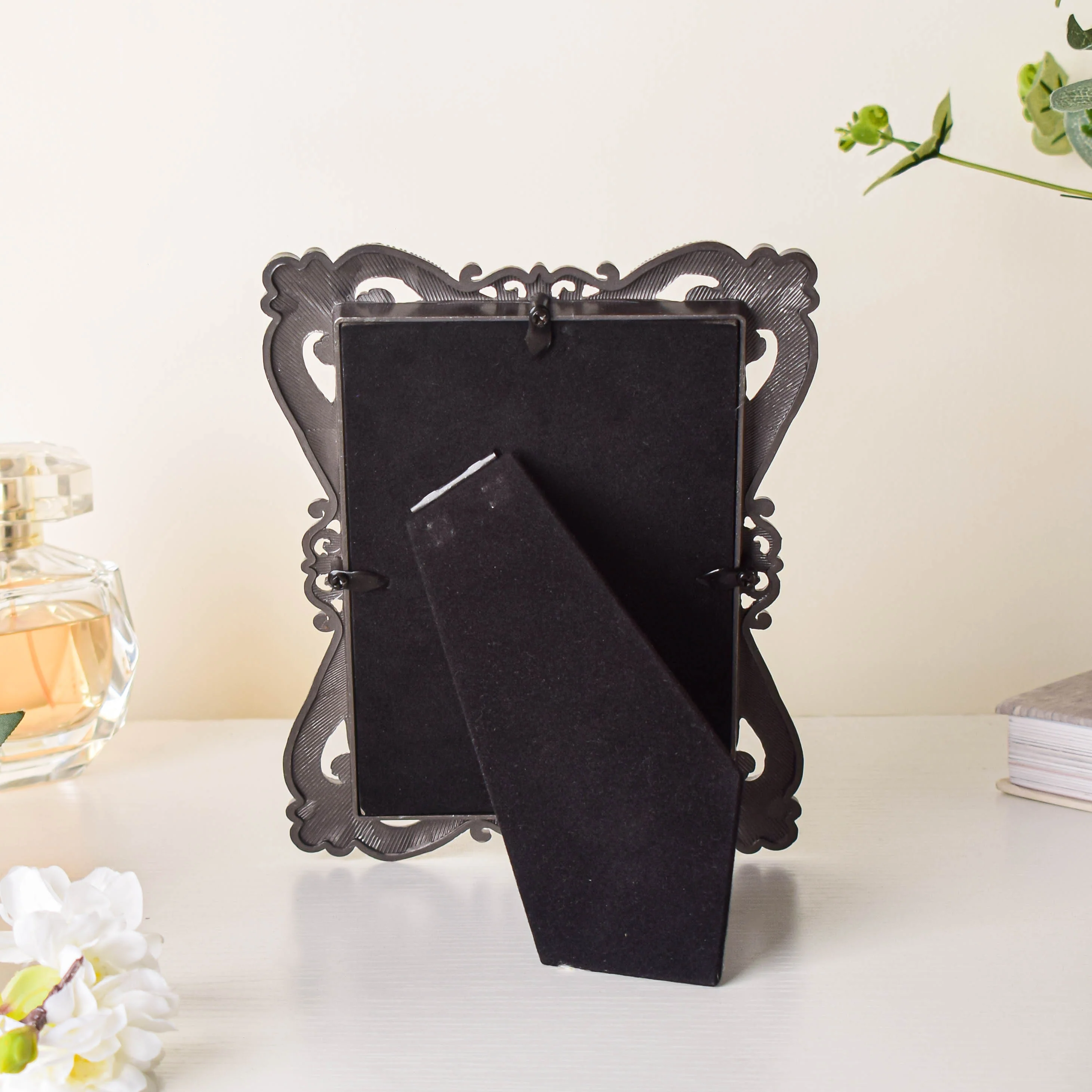 Memorabilia Photo Frame Medium - Image 8