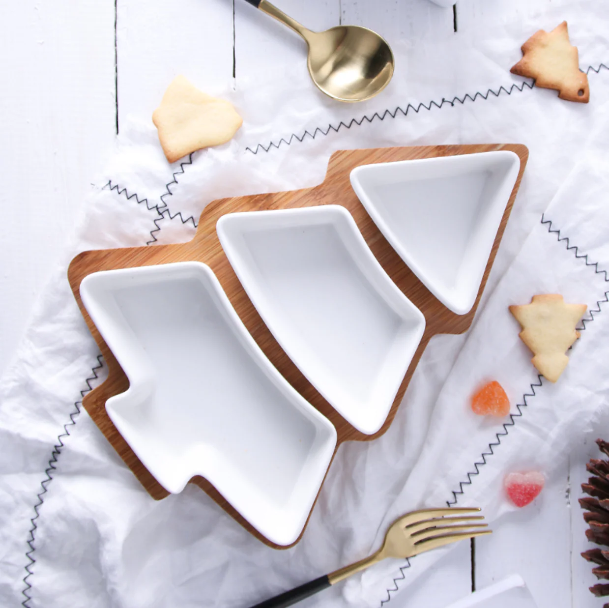 MERRY Christmas Tree Plate - Image 3