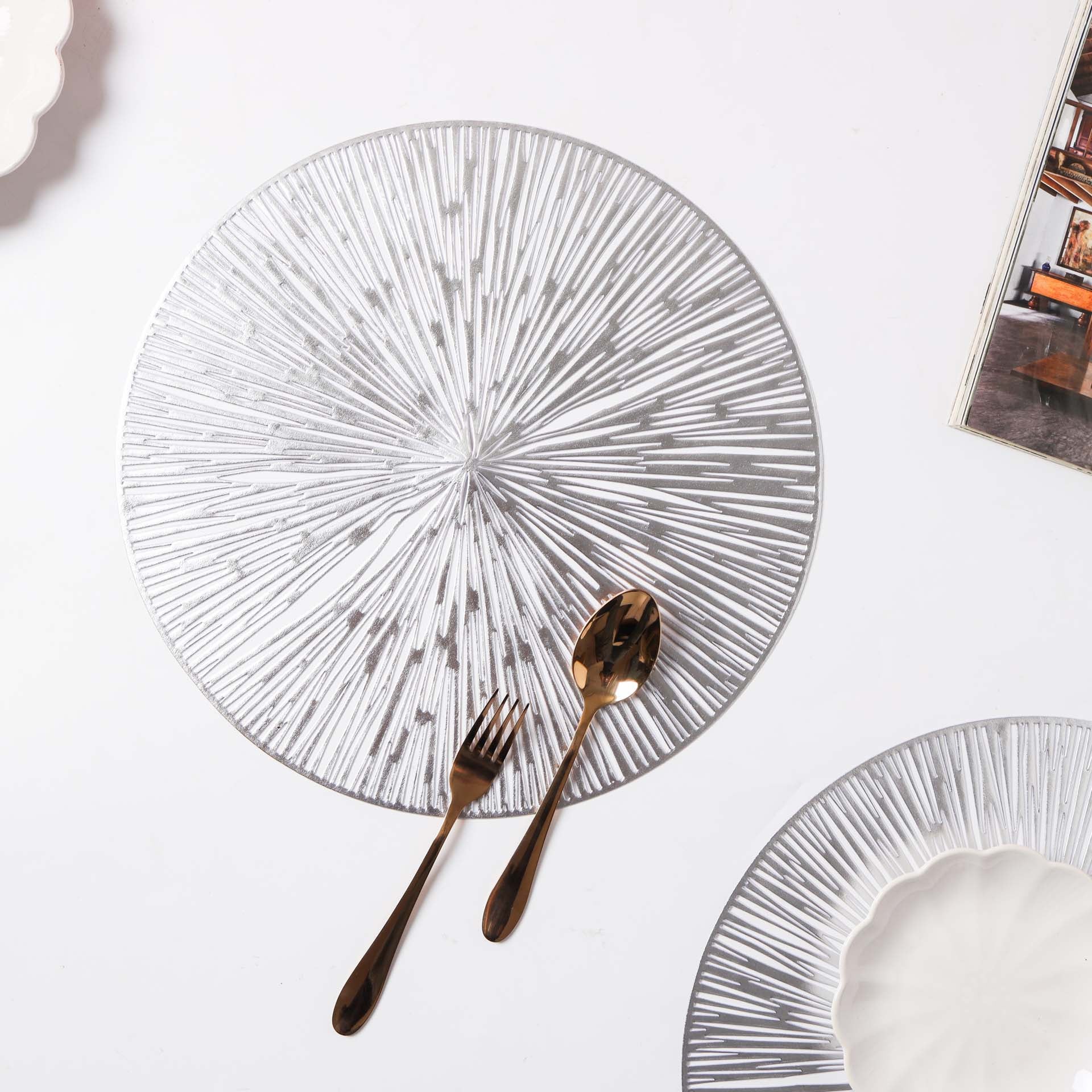 Mesh Pattern Placemats Set of 2 - Image 4