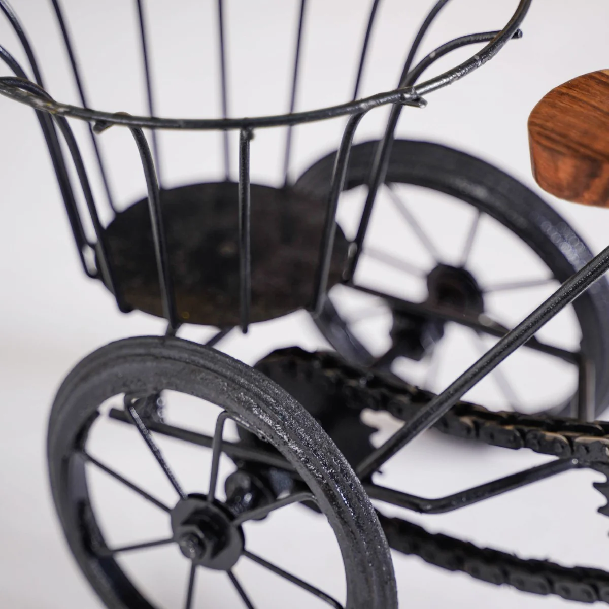 Metal Tricycle French Fry Basket - Image 6