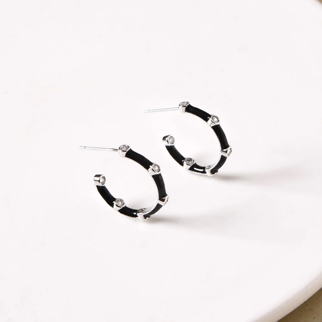 Metallic Detail Silver And Black Hoops - Image 5