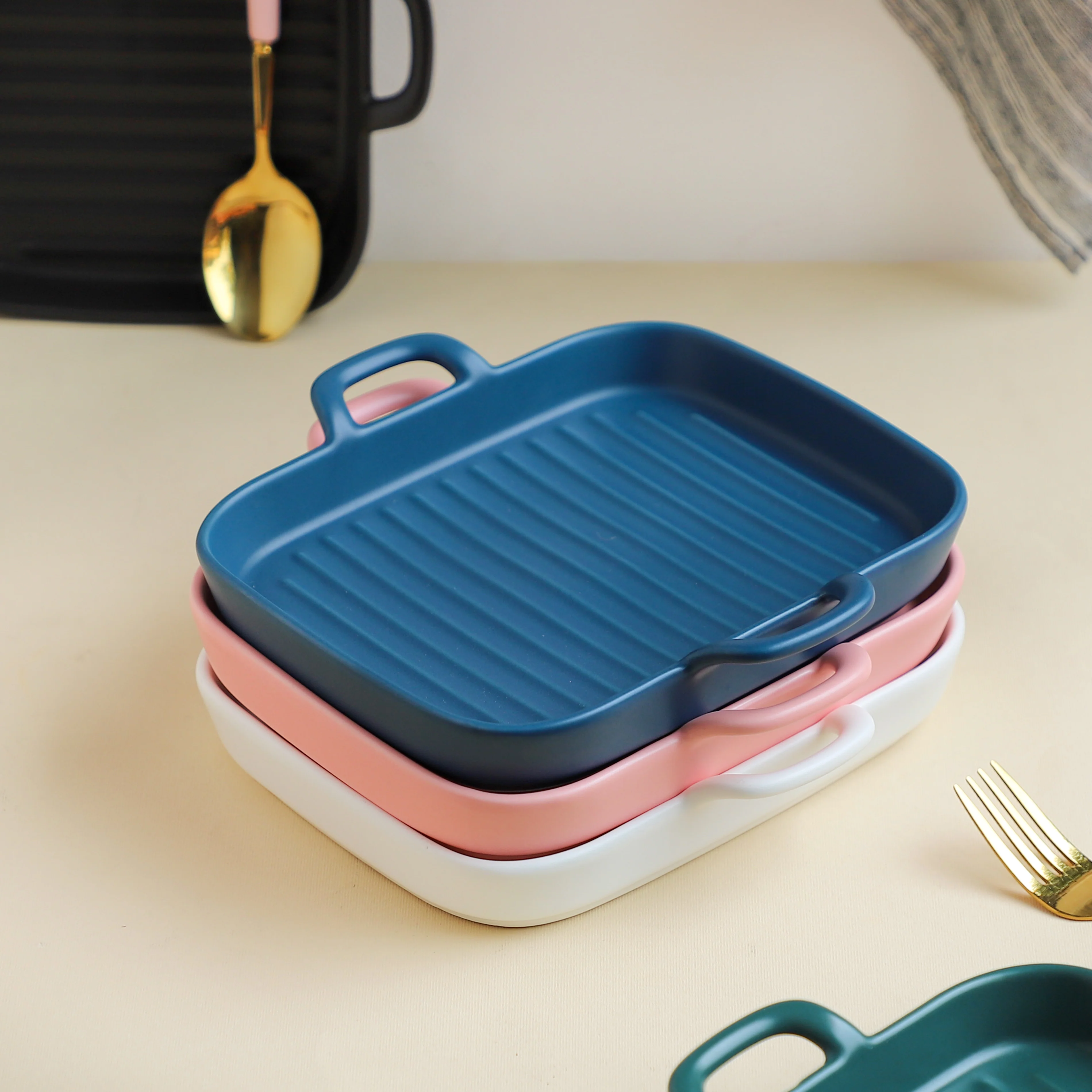 Microwave Safe Plate - Image 11