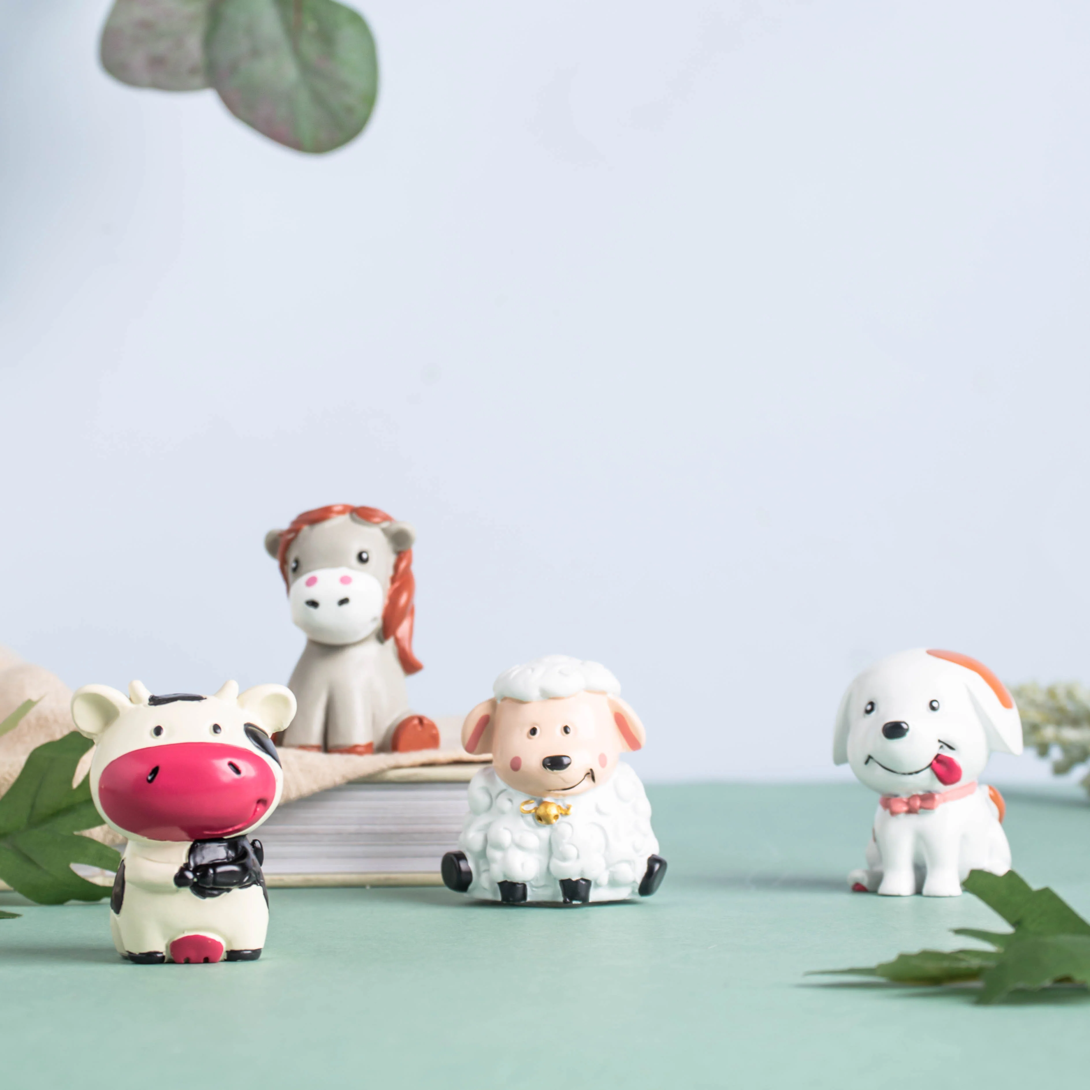 Miniature Farm Animal Showpiece