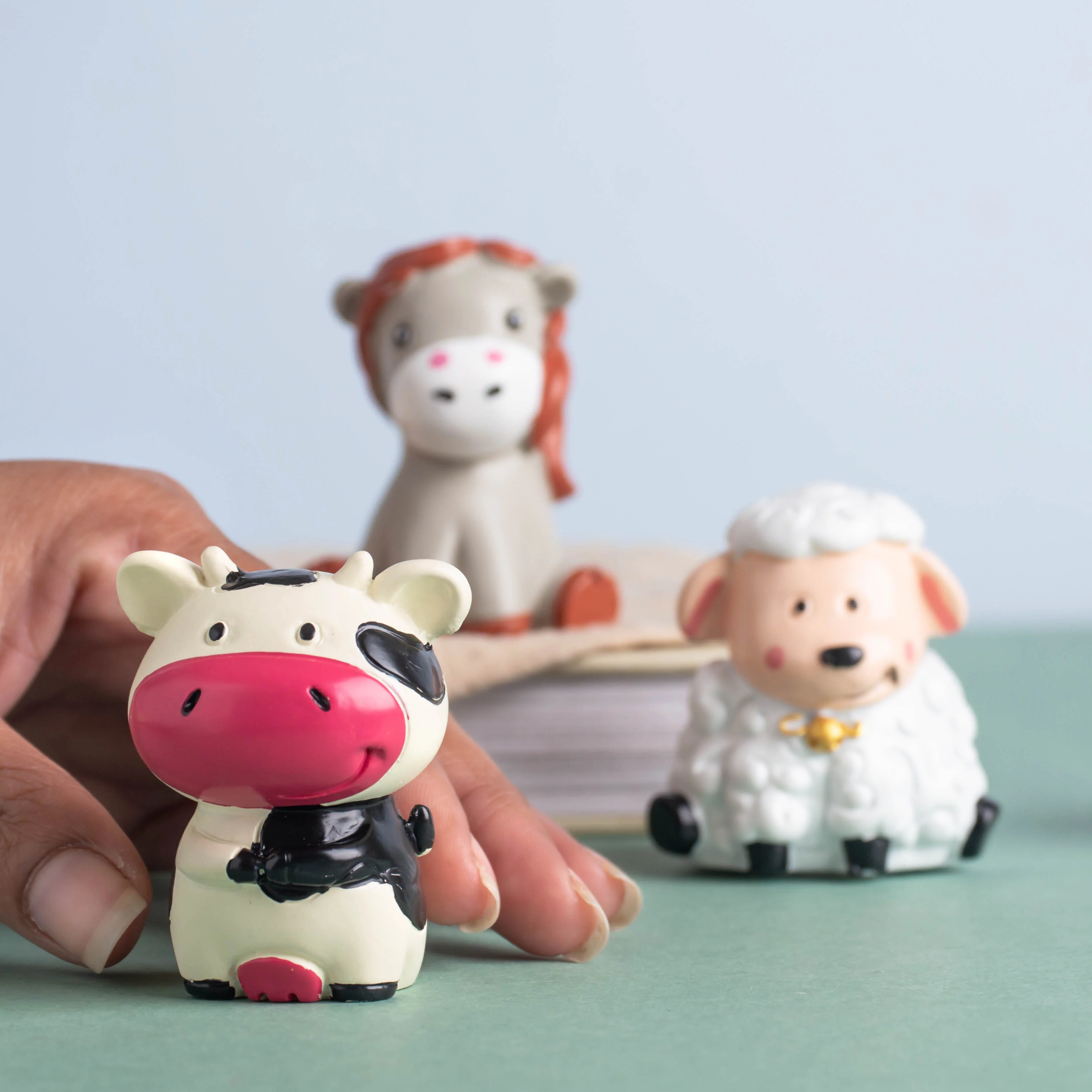 Miniature Farm Animal Showpiece - Image 4