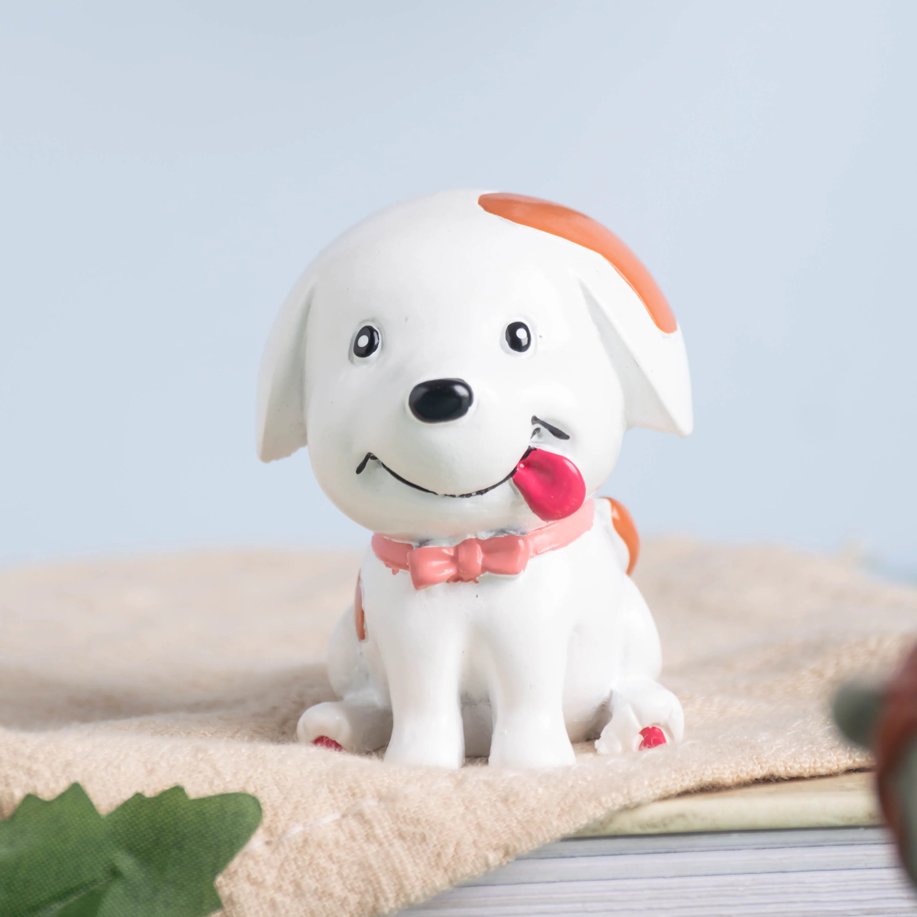 Miniature Farm Animal Showpiece - Image 7