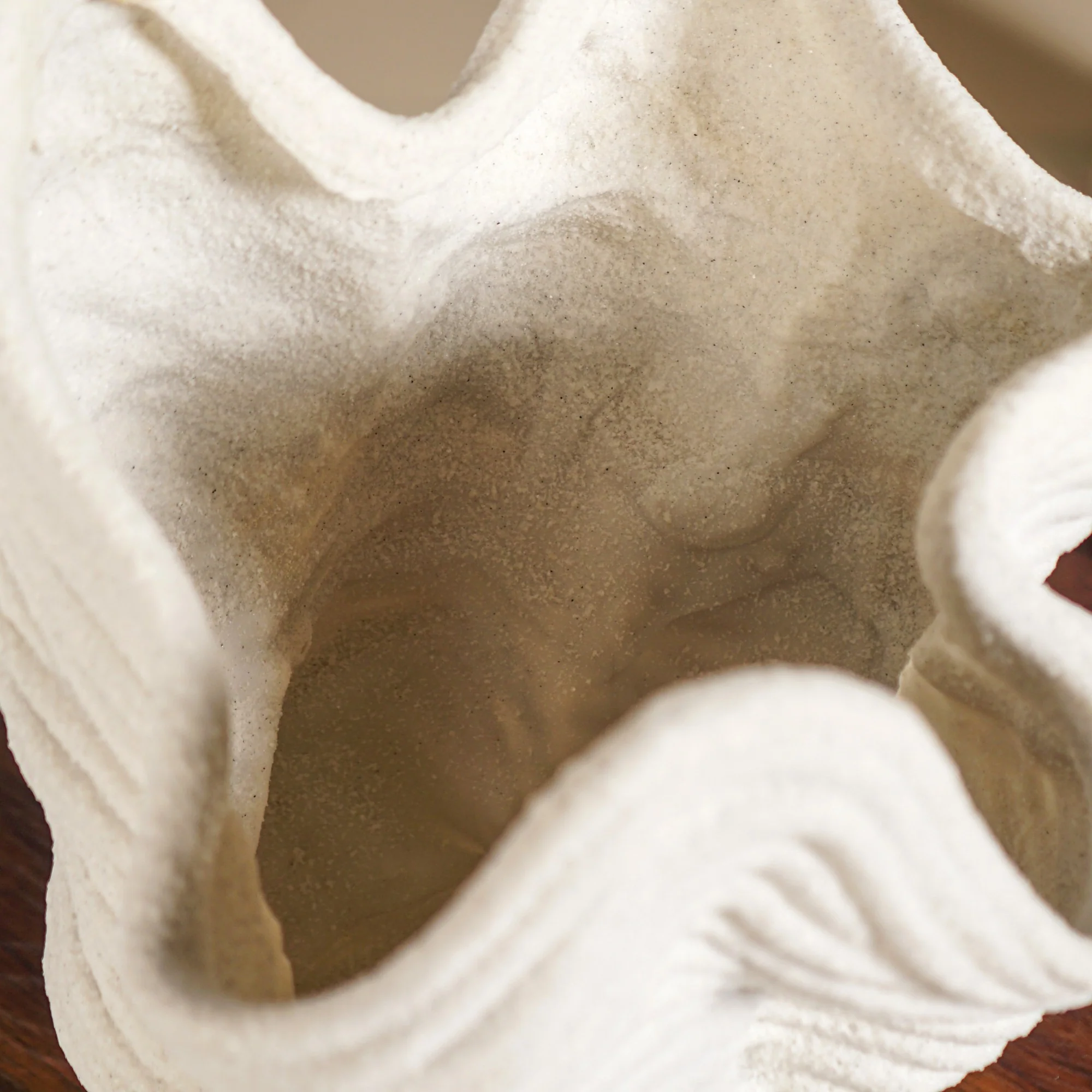 Minimalist Ocean Inspired Ribbed Table Vase - Image 7