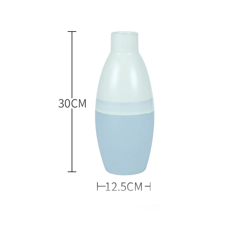 Minimalist Vase - Image 3