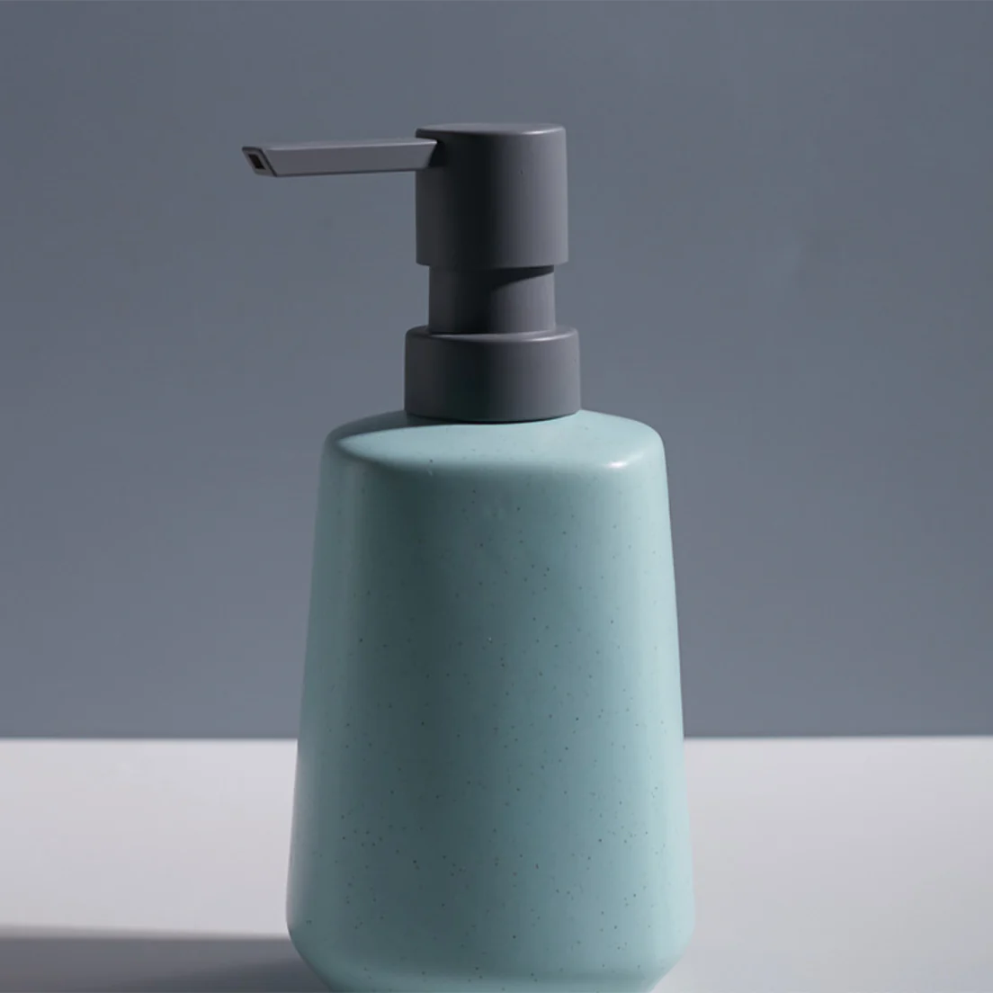 Modern Bathroom Accessory - Image 11