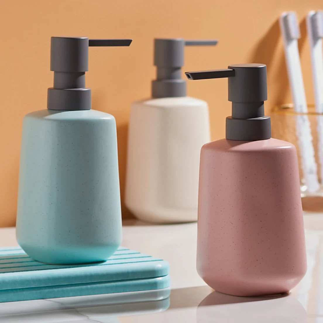Modern Bathroom Accessory - Image 13