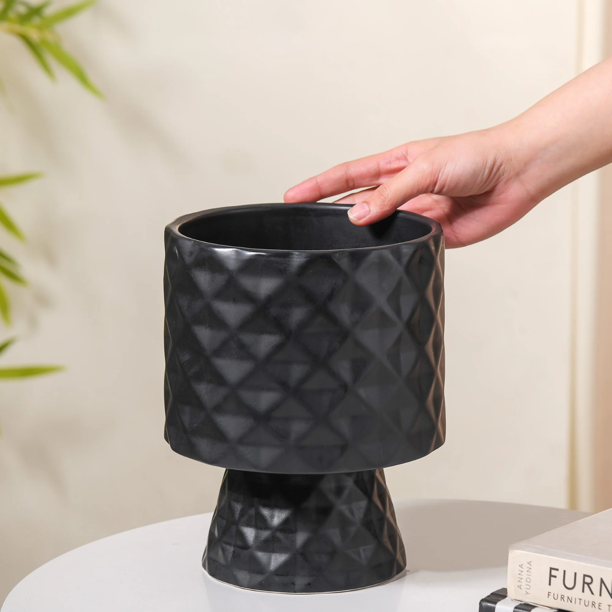 Modern Black Vase With Stand - Image 3
