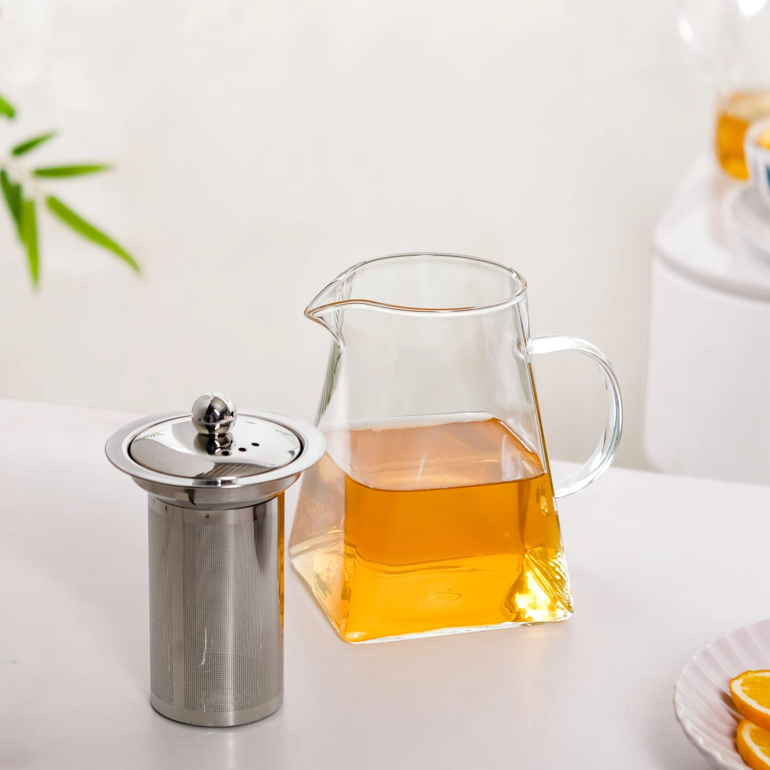 Modern Flame Safe Glass Kettle With Strainer 850ml - Image 6