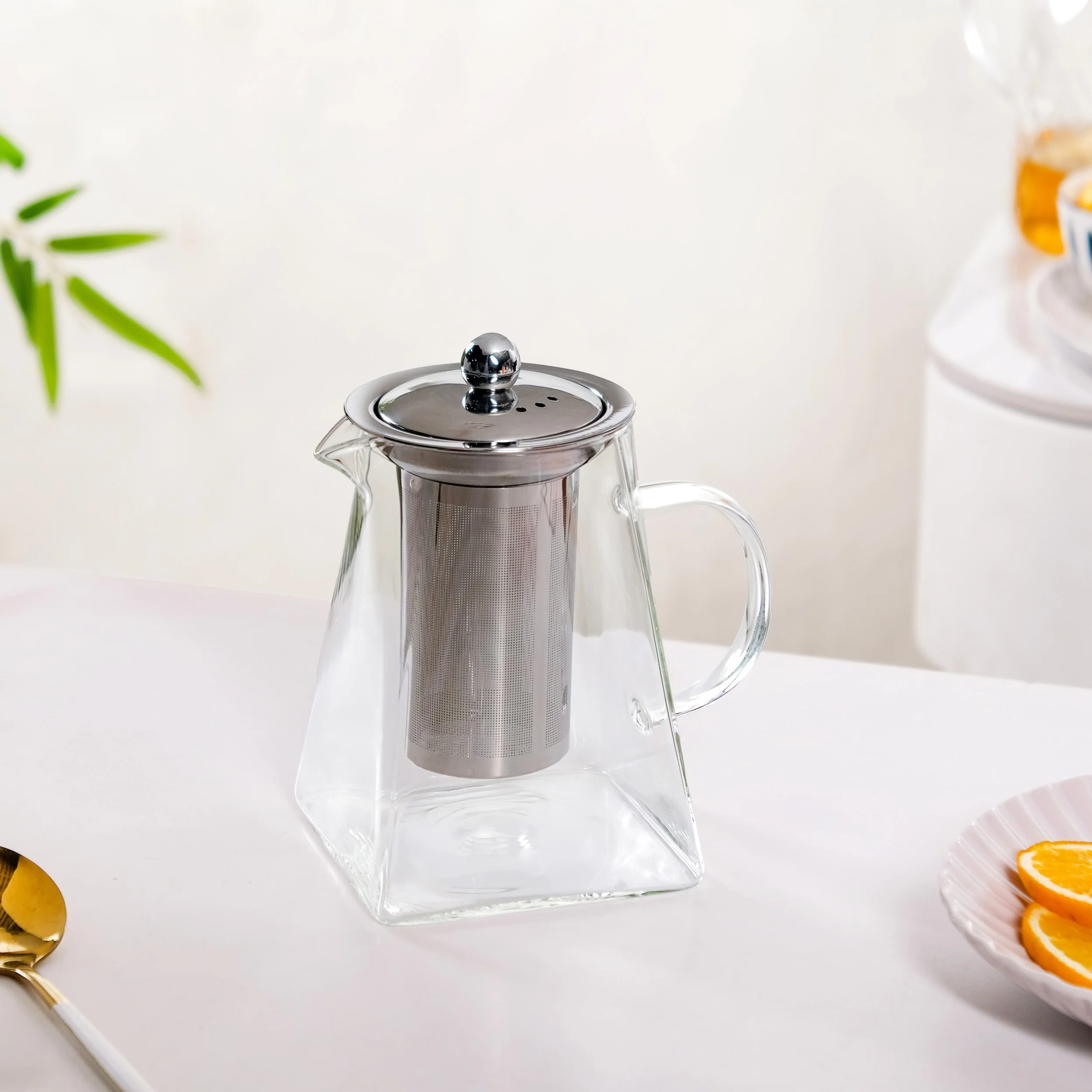 Modern Flame Safe Glass Kettle With Strainer 850ml - Image 7