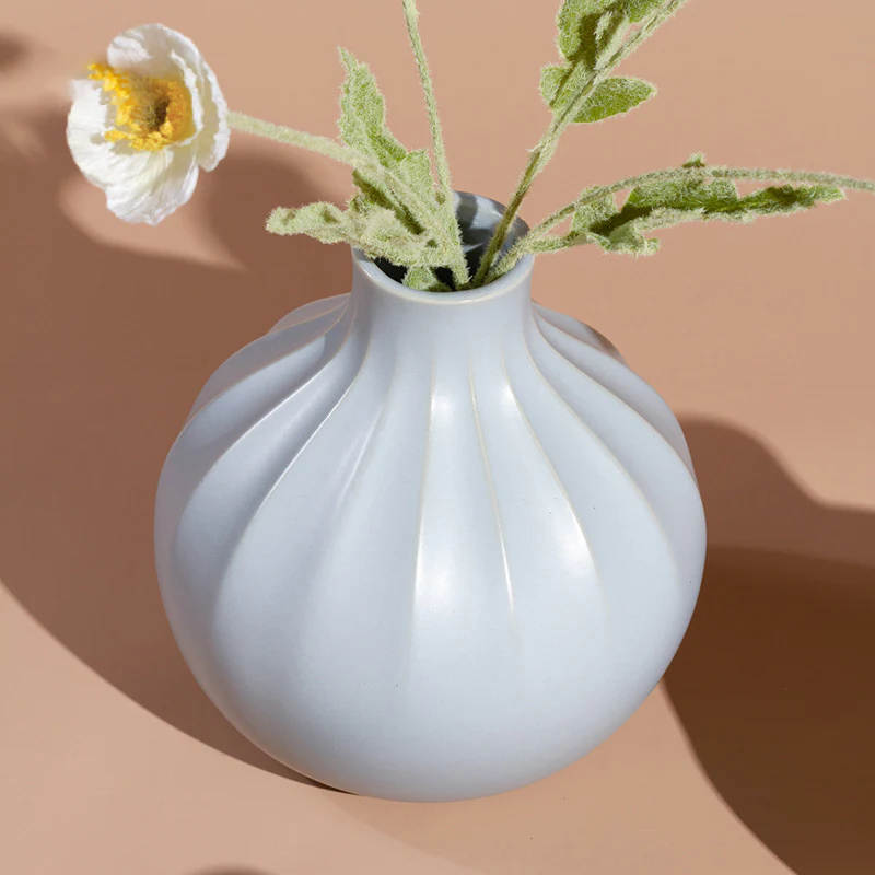 Modern Ribbed Vase - Image 9