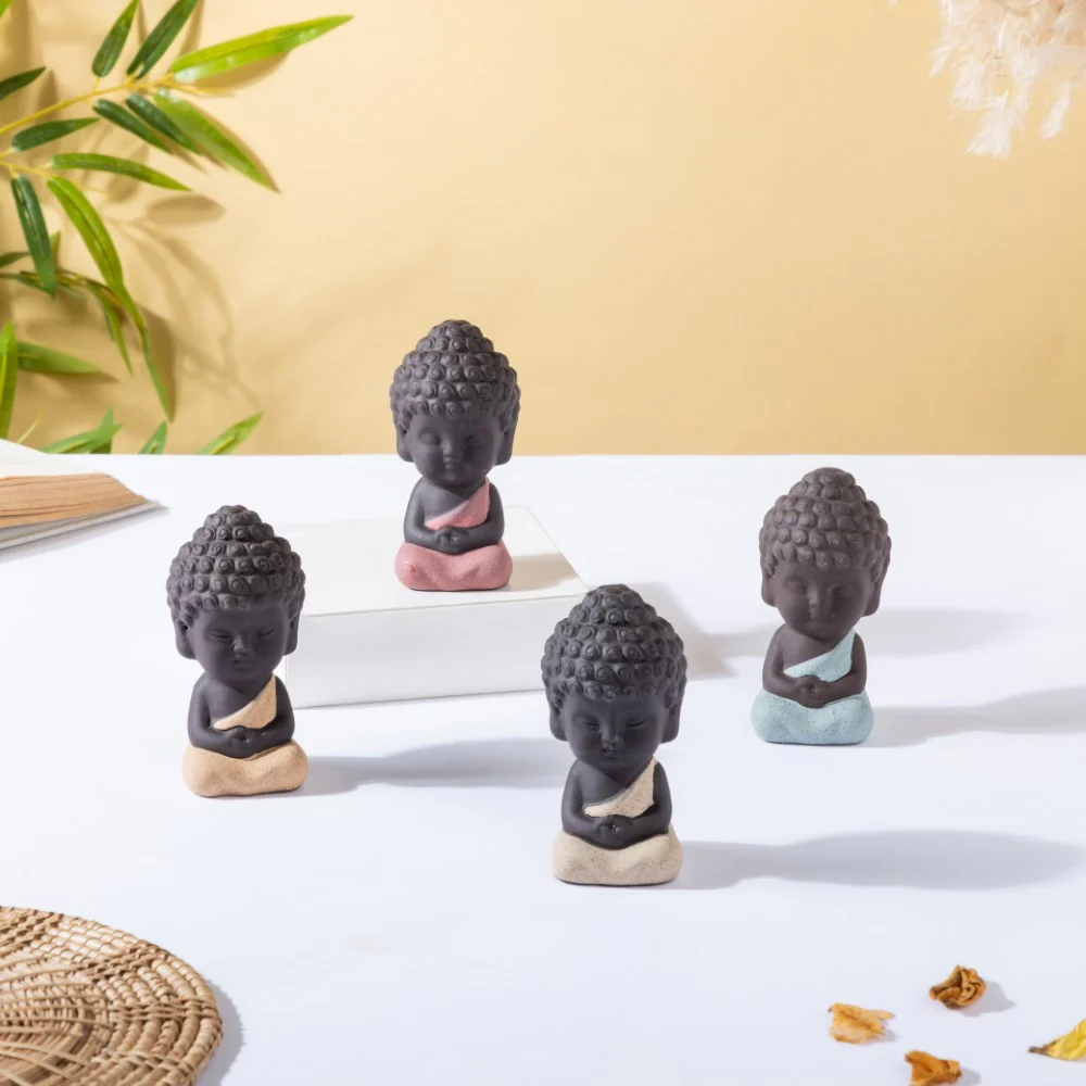 Monk Showpiece Set Of 4 - Image 3