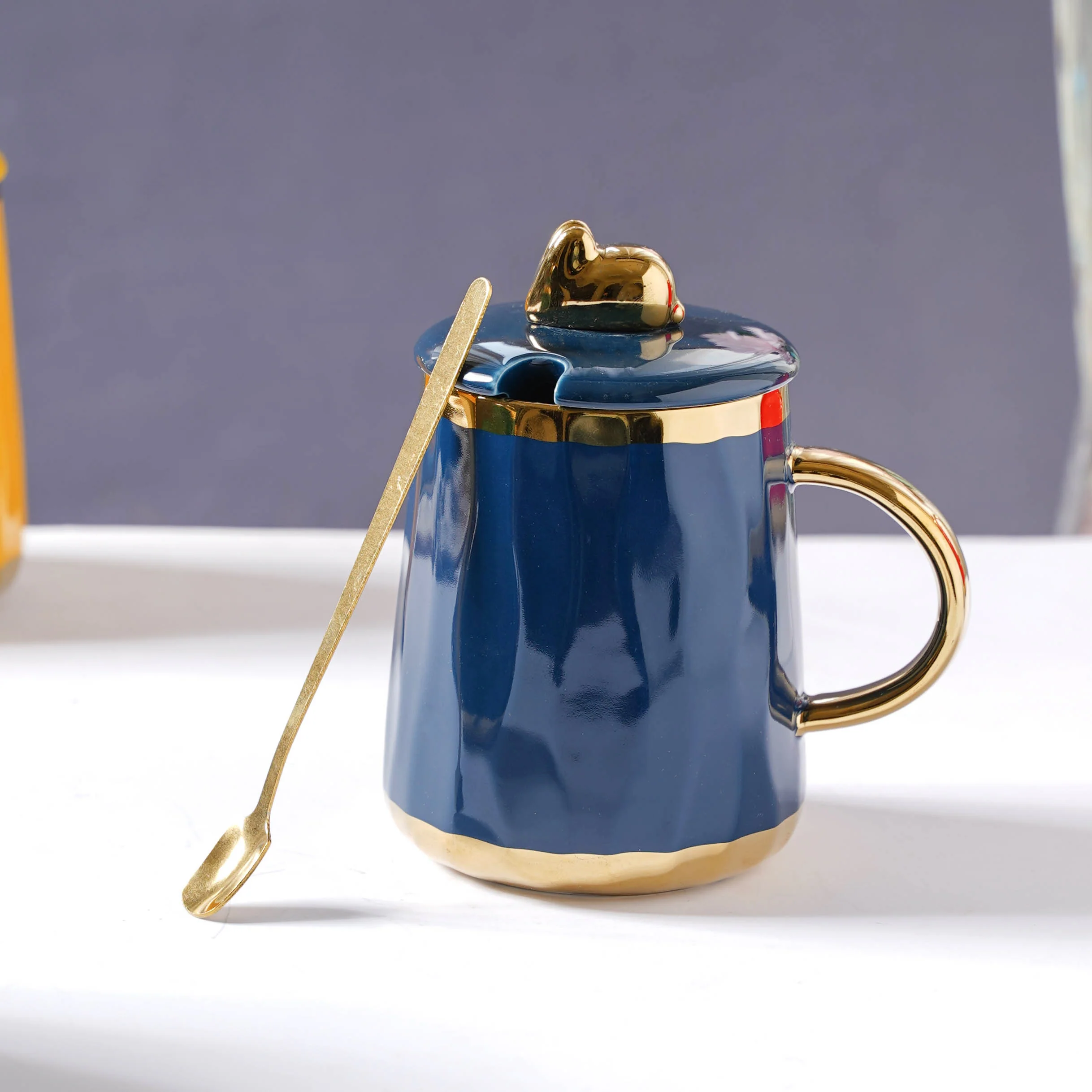 Mug With Gold Detail - Image 11