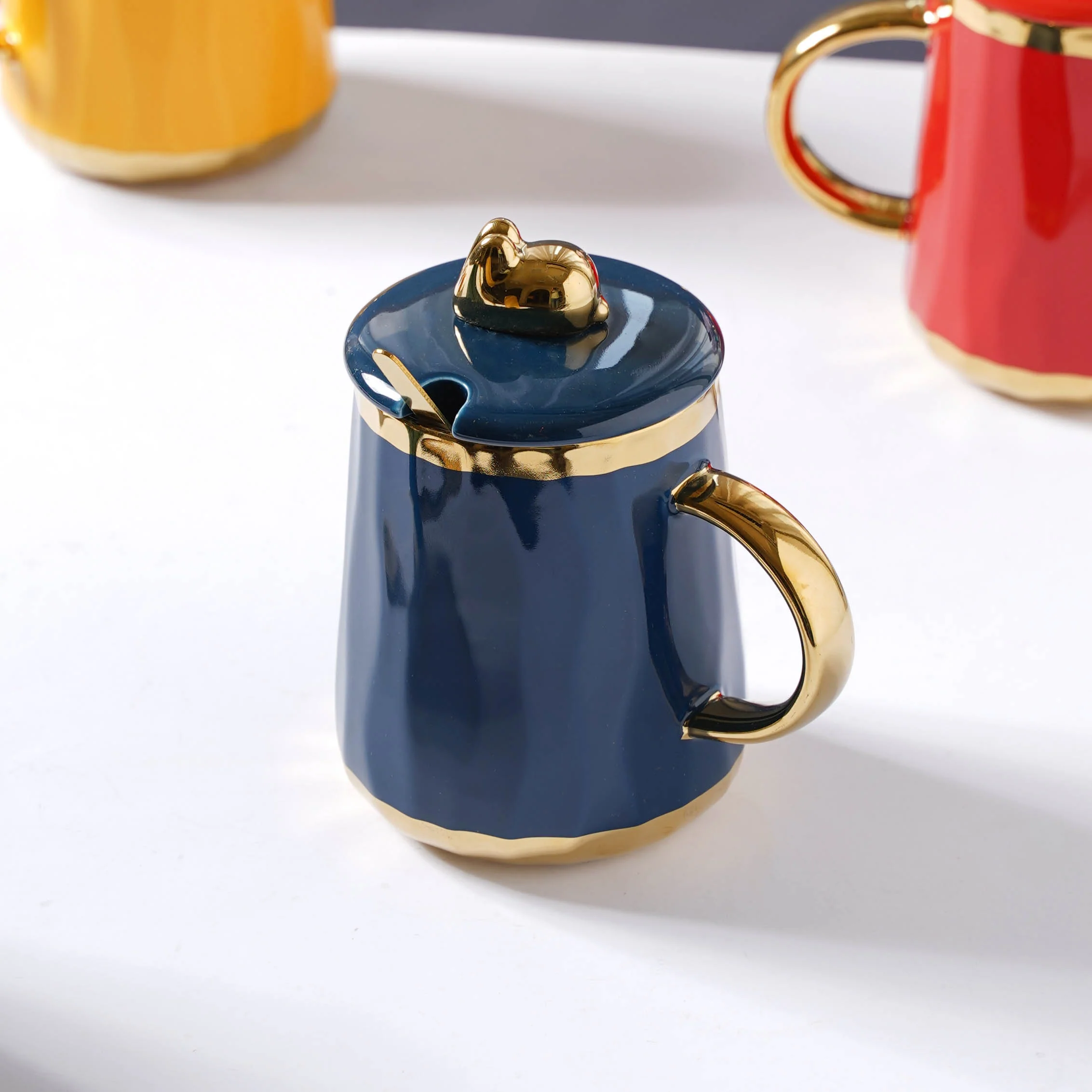 Mug With Gold Detail - Image 20