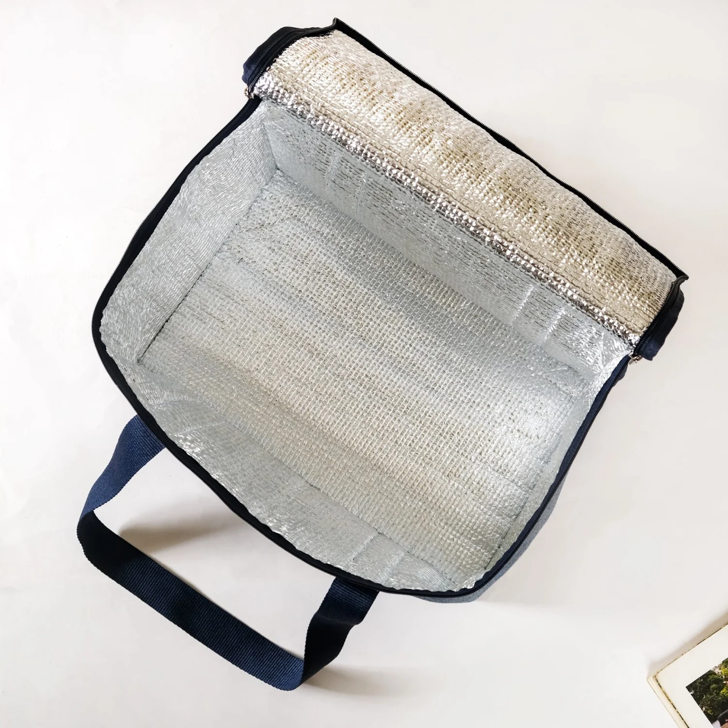 Navy Blue Striped Insulated Food Picnic Bag 30 L - Image 4