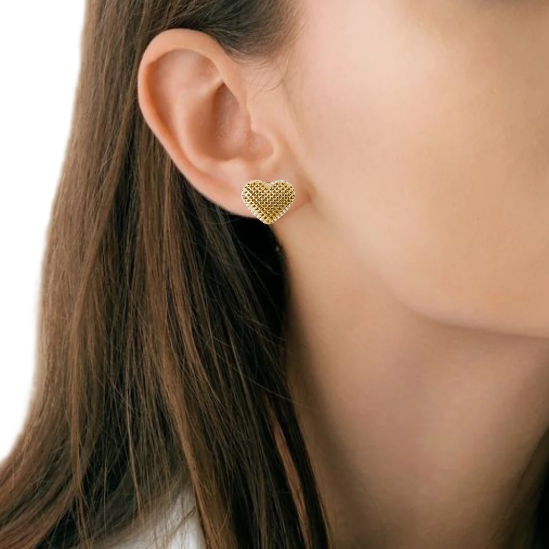 Net Textured Gold Heart Studs - Image 2