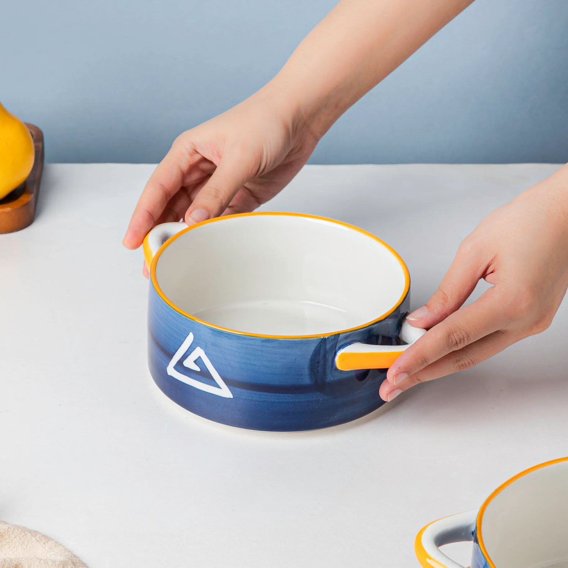 Nitori Spiral Bowl With Handle 6 Inch 750 ml - Image 2