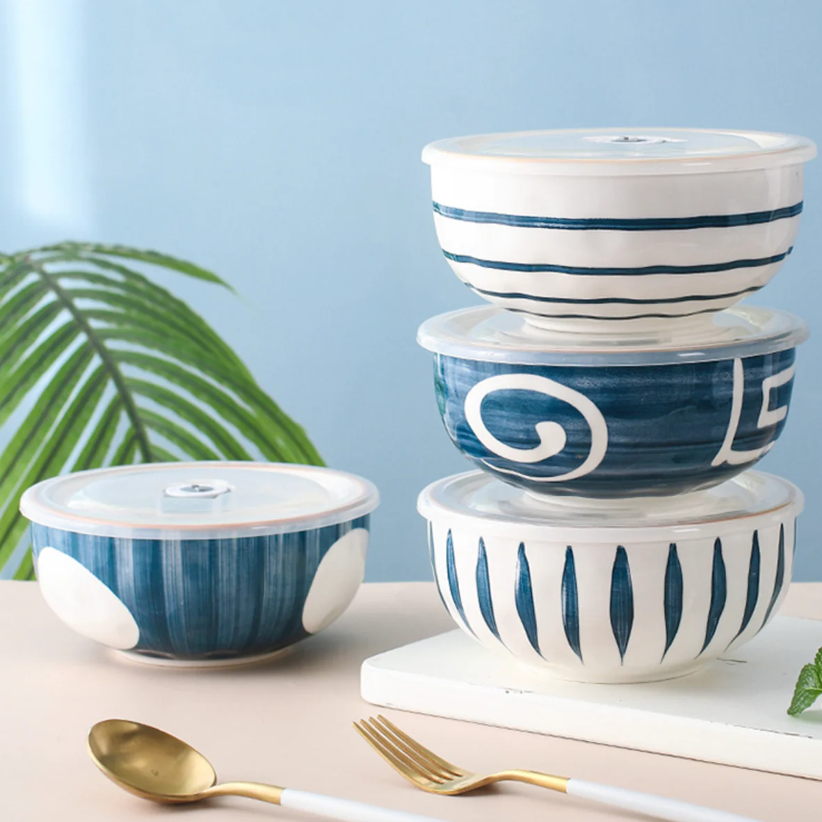 Nitori Swirl Ceramic Serving Bowl 650ml - Image 6
