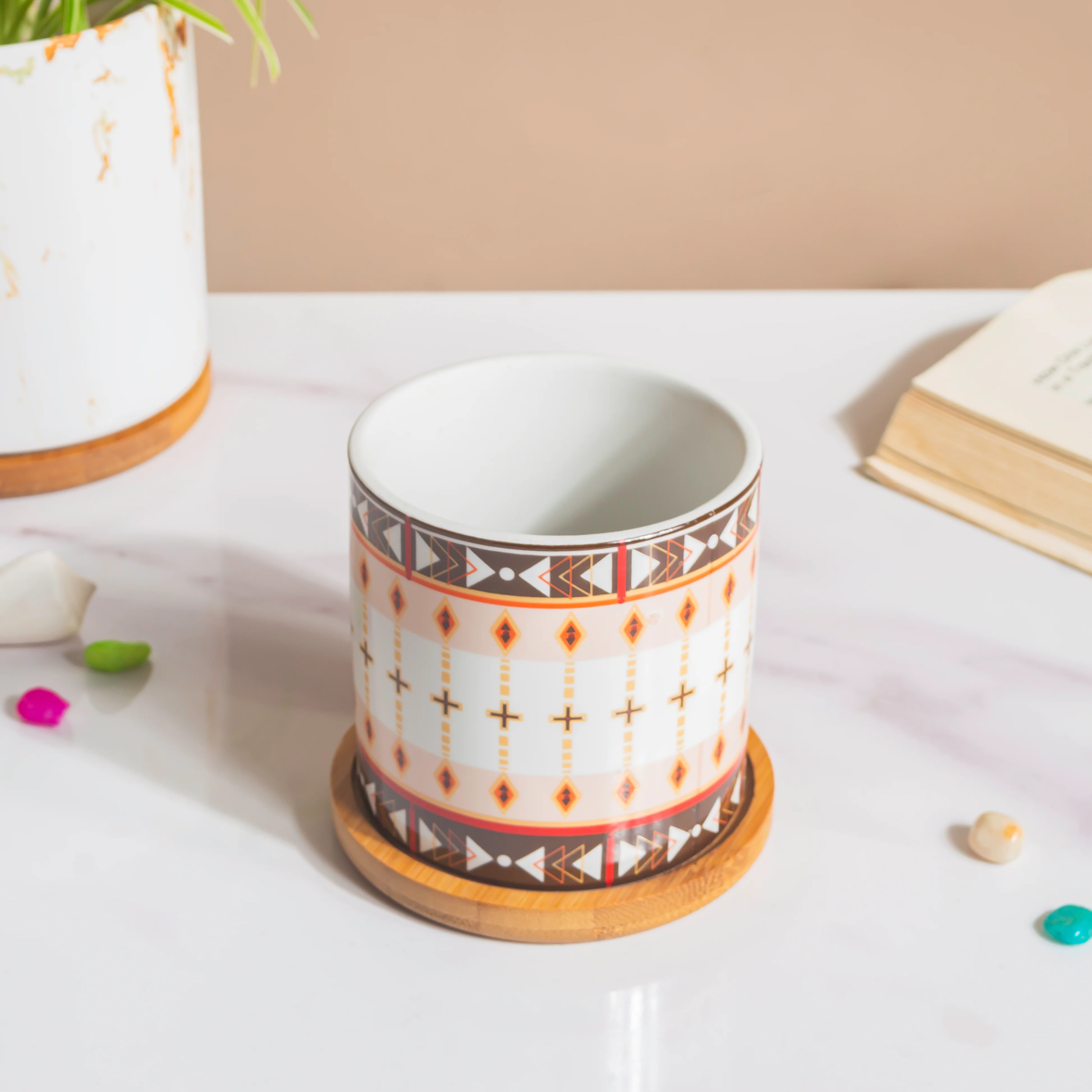 Noor Art Orange and Brown Planter With Wooden Coaster - Image 4