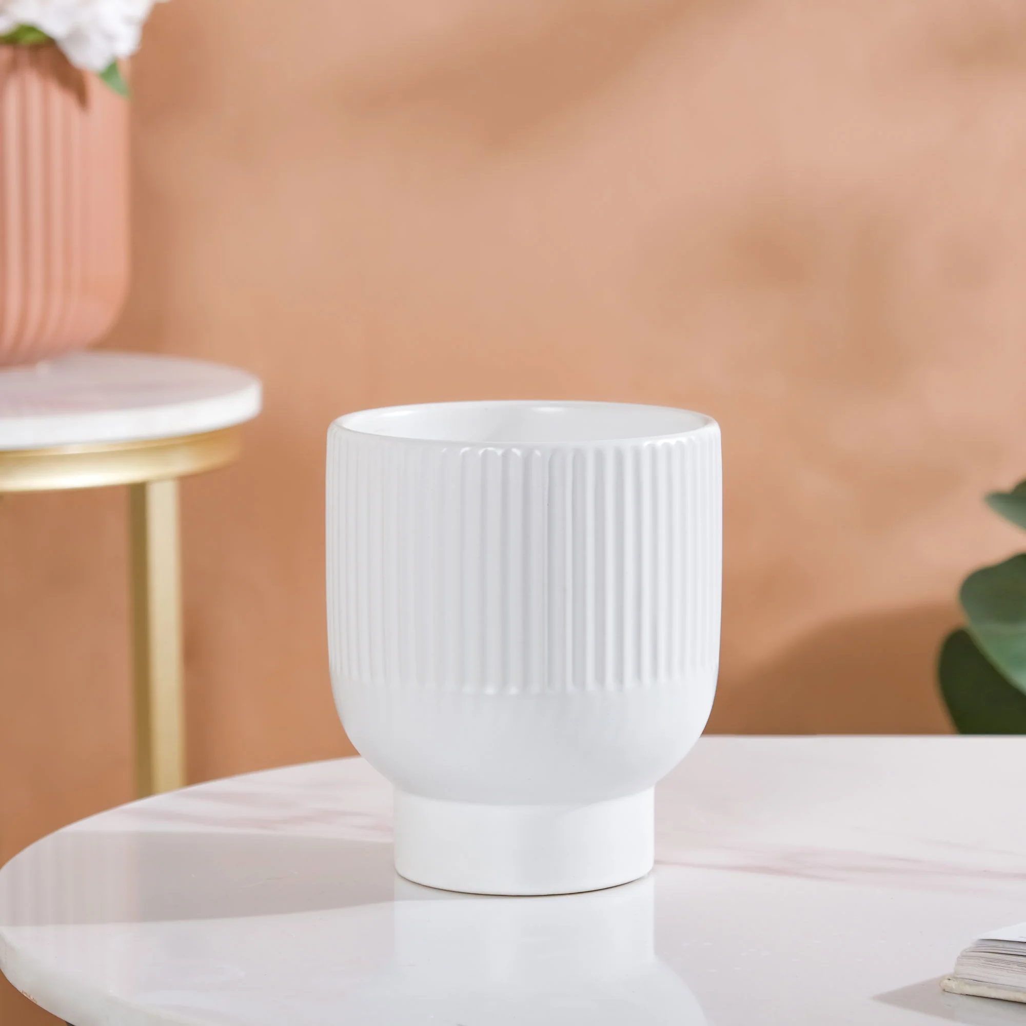 Nordic Ribbed Ceramic White Vase With Stand - Image 3