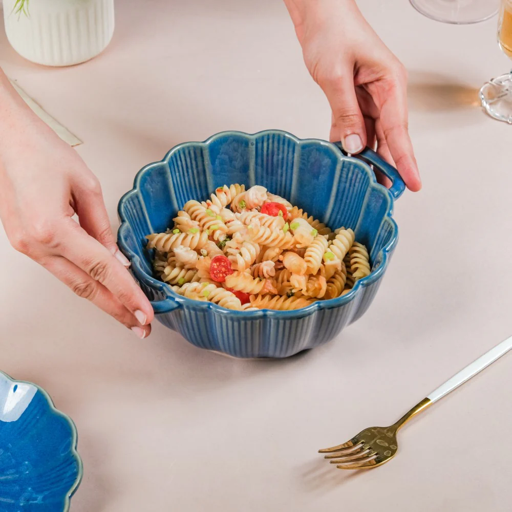 Ocean Serving Bowl with Handle Blue 600ml - Image 2