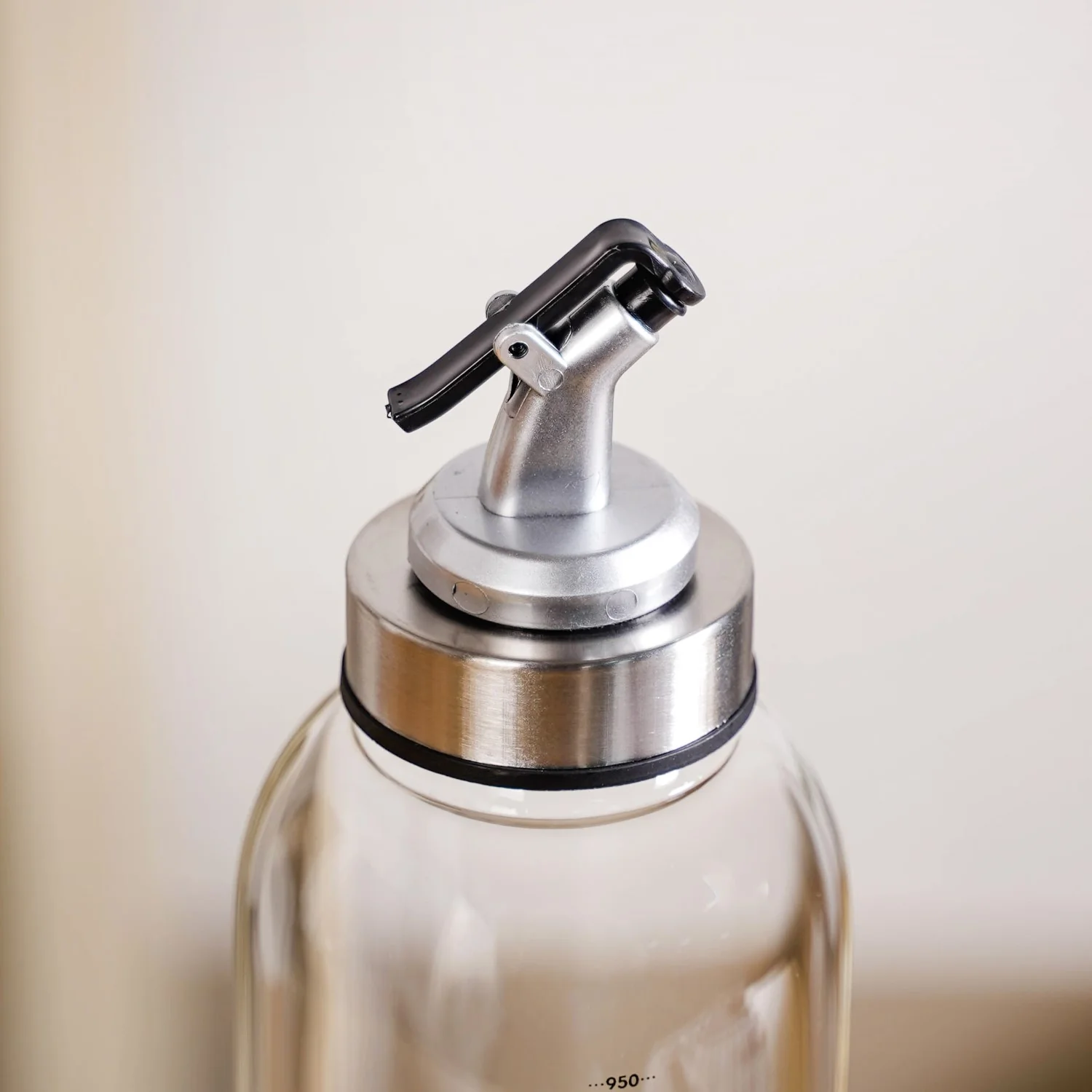 Oil Vinegar Dispenser Bottle With Detachable Nozzle 1000ml - Image 7