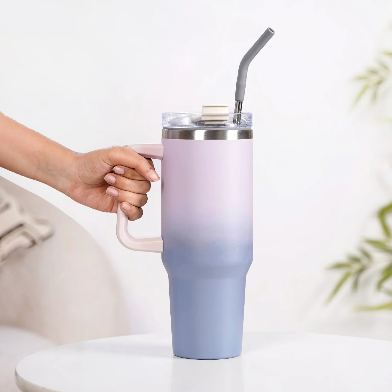 Ombre Stainless Steel Sipper Bottle With Handle 1200ml - Image 3