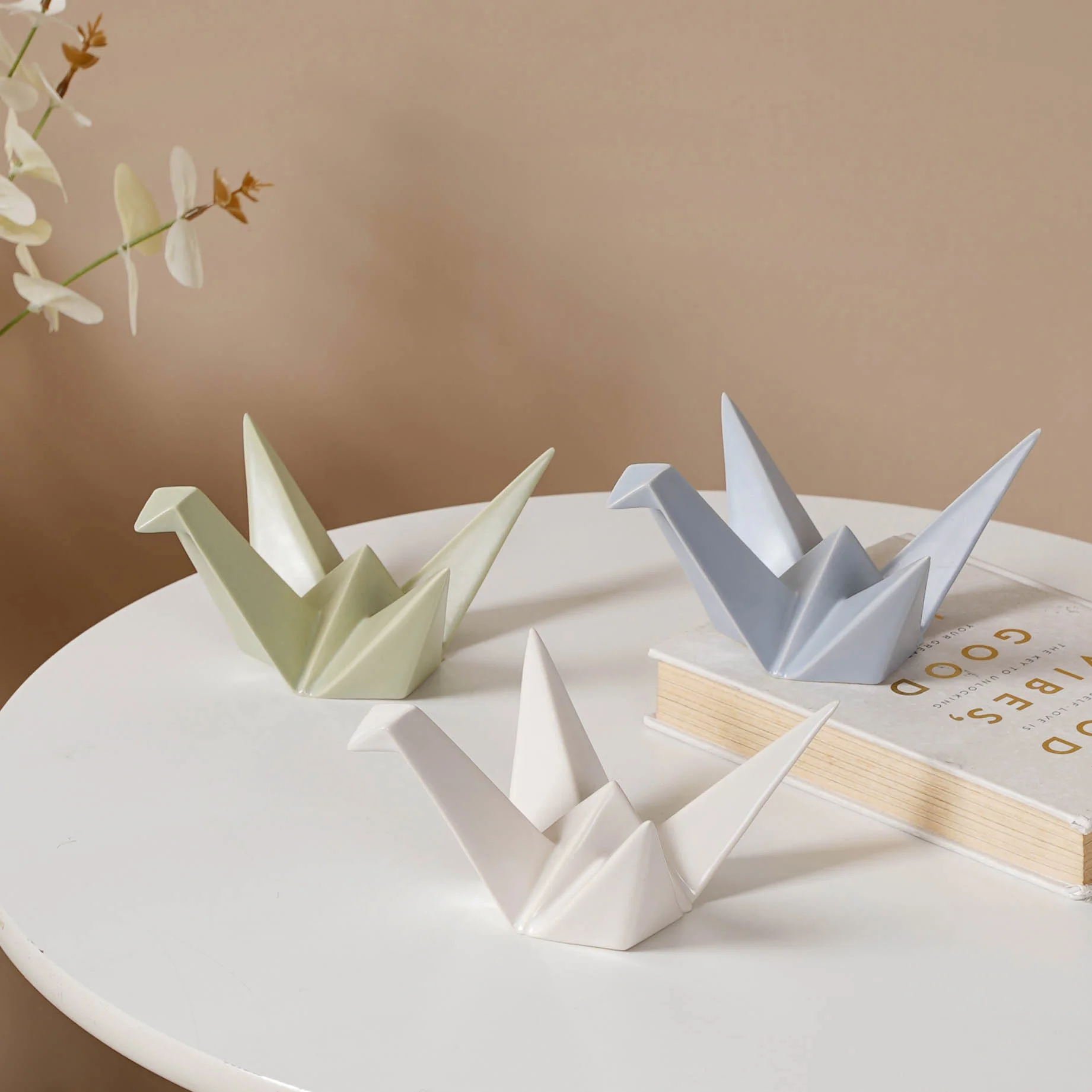 Origami Swan Decor - Image 3