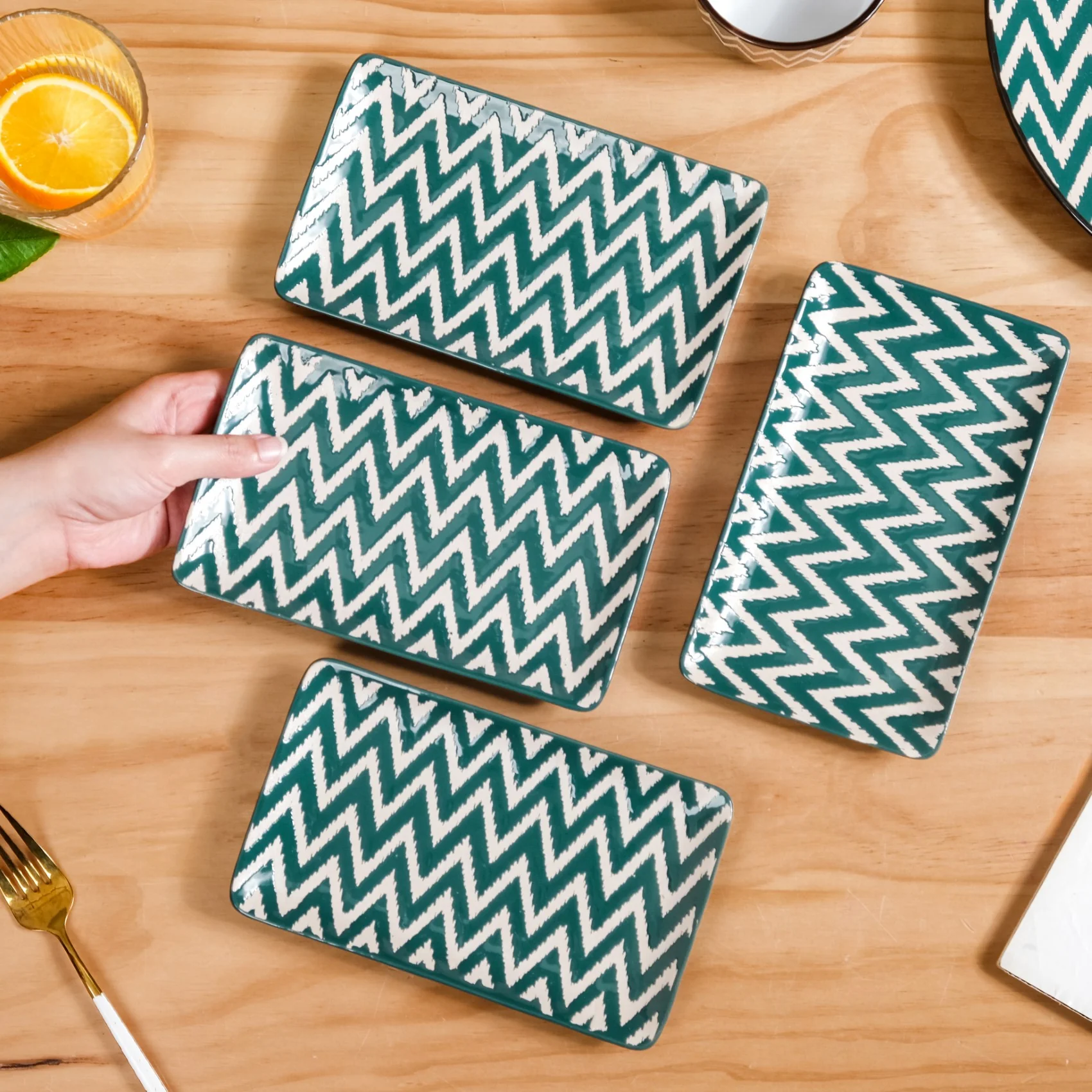 Oscilla Ceramic Platter Set Of 4 Green 7 Inch - Image 3