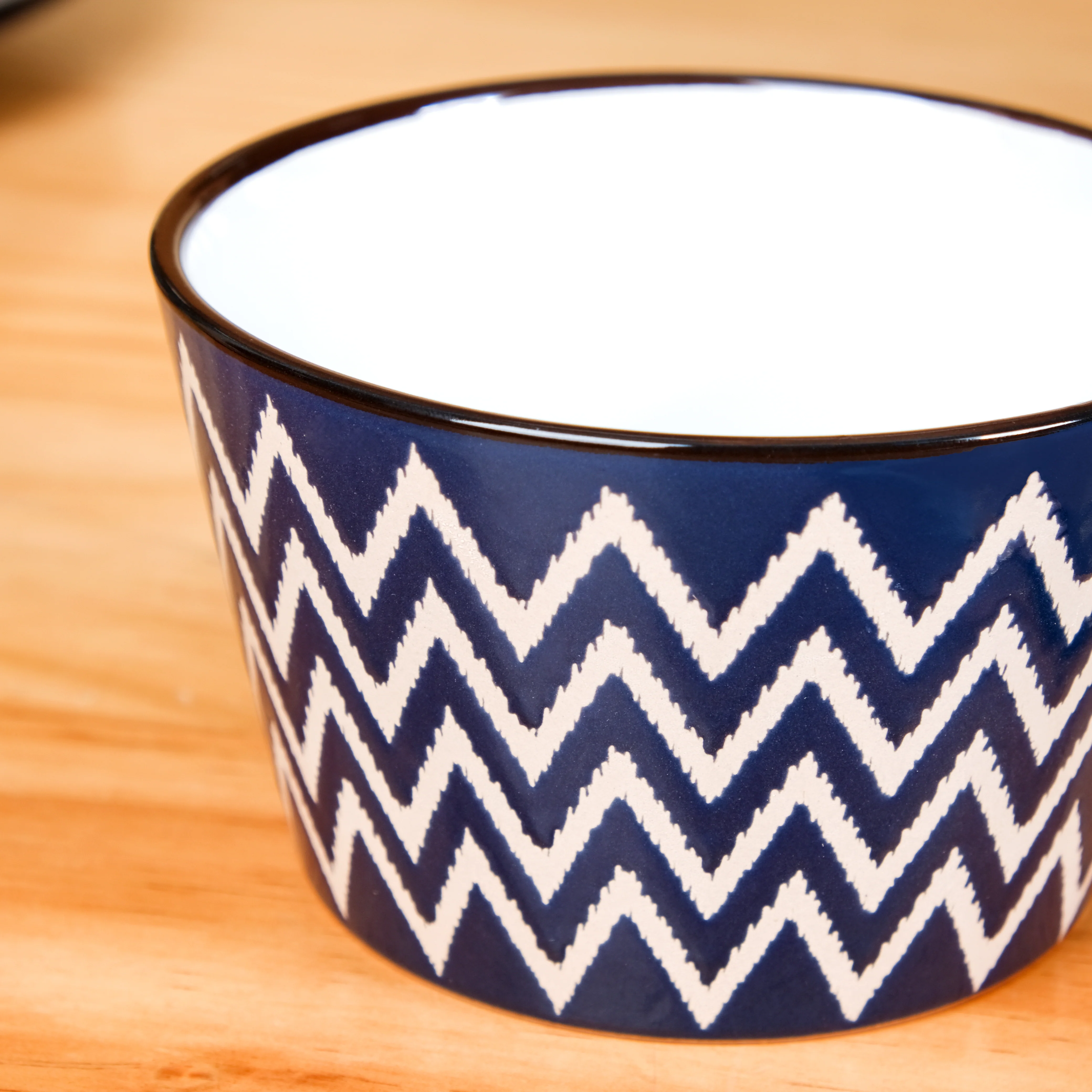 Oscilla Ceramic Serving Bowl Set Of 4 Navy 650ml - Image 7